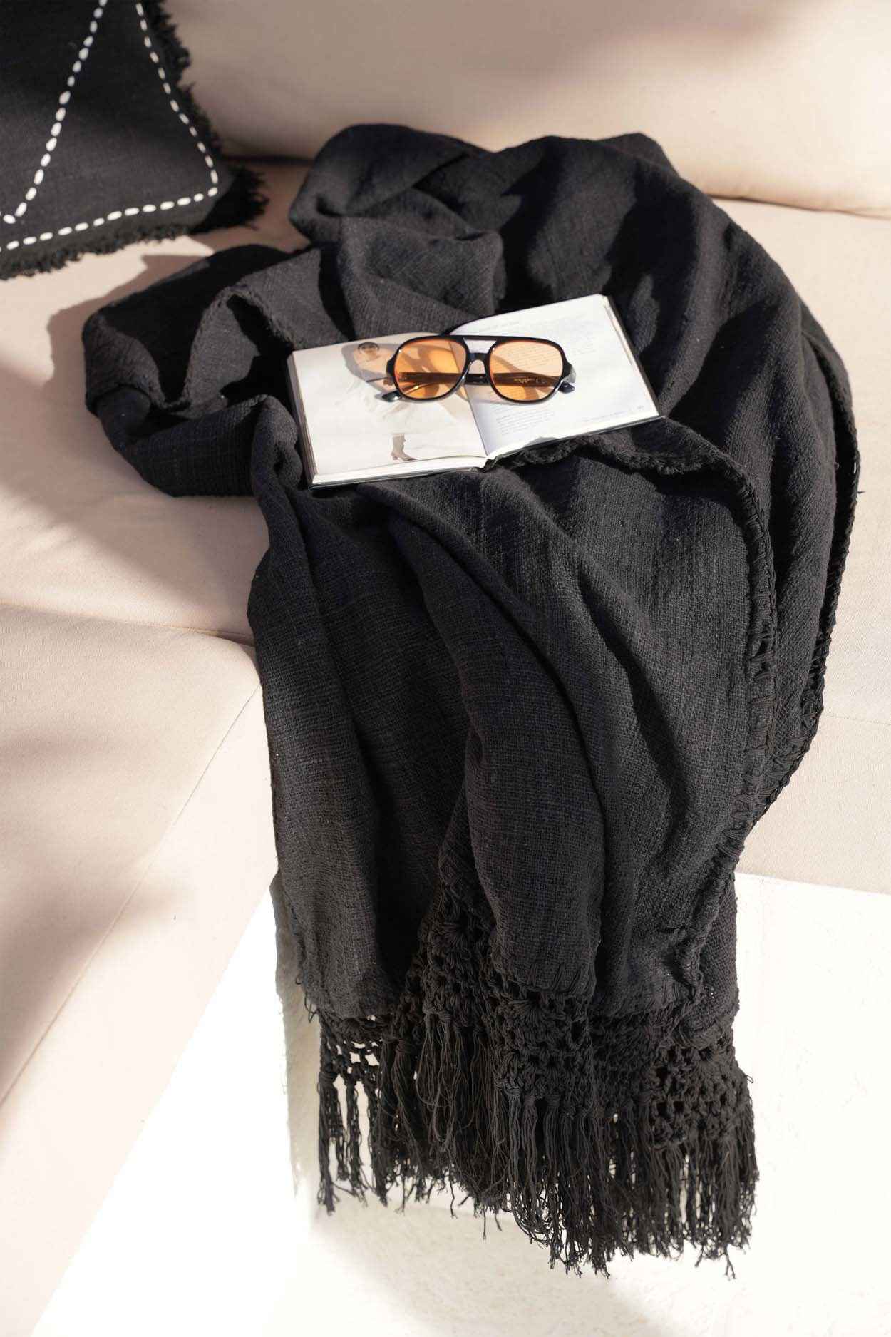 The Gypsy Bed Throw - Black - Bambuá