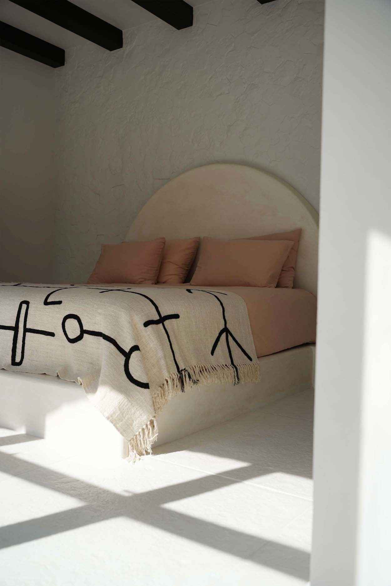 The Evil Eye Bed Throw - Natural Black - Bambuá