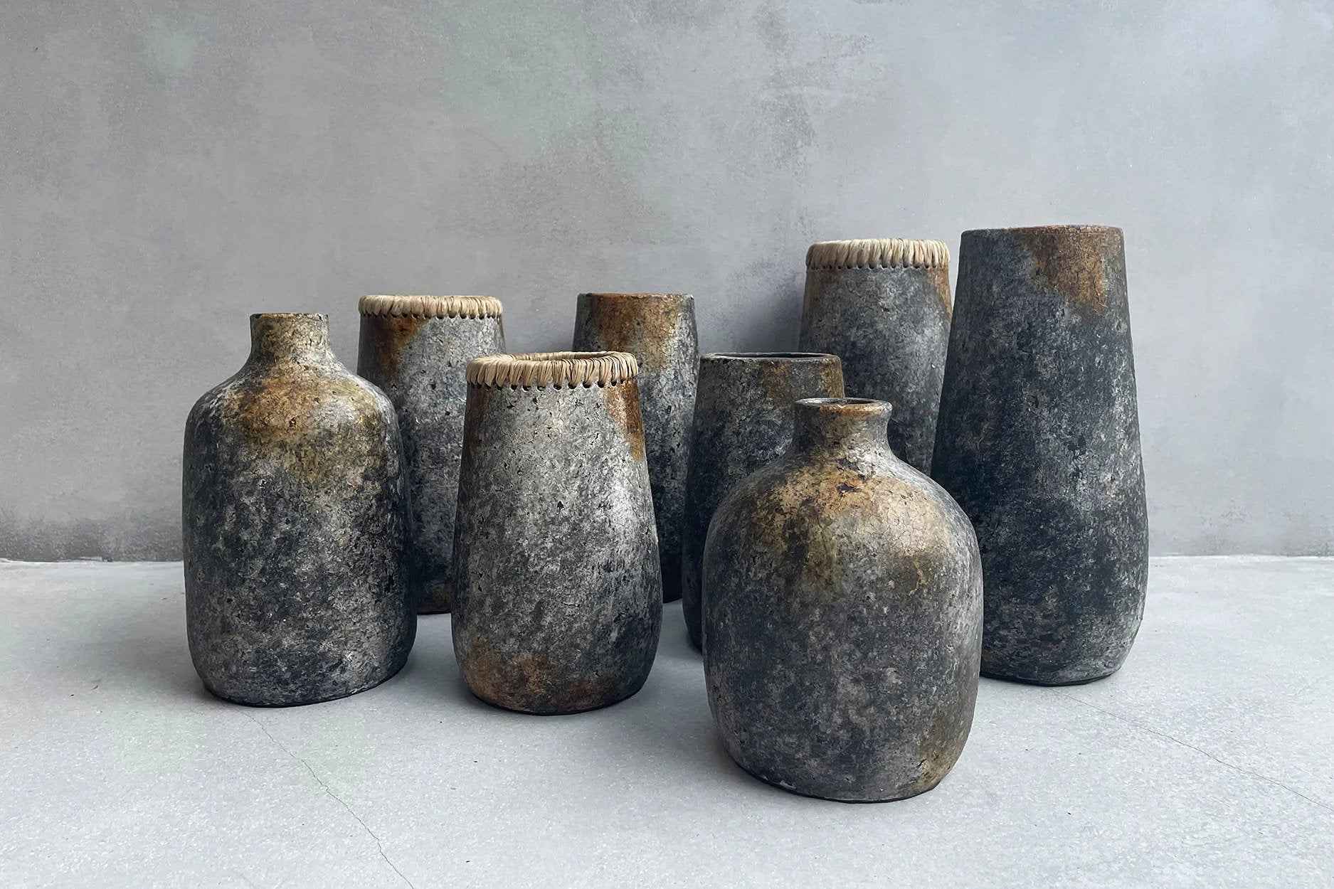 The Sneaky Vase - Antique Grey - S - Bambuá