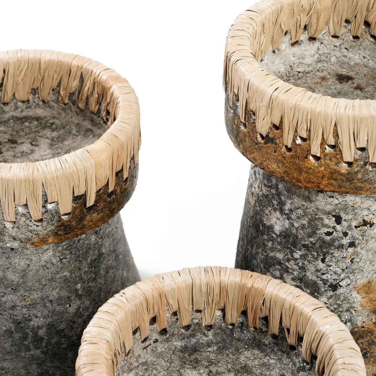 The Pretty Candle Holder - Antique Grey - L - Bambuá