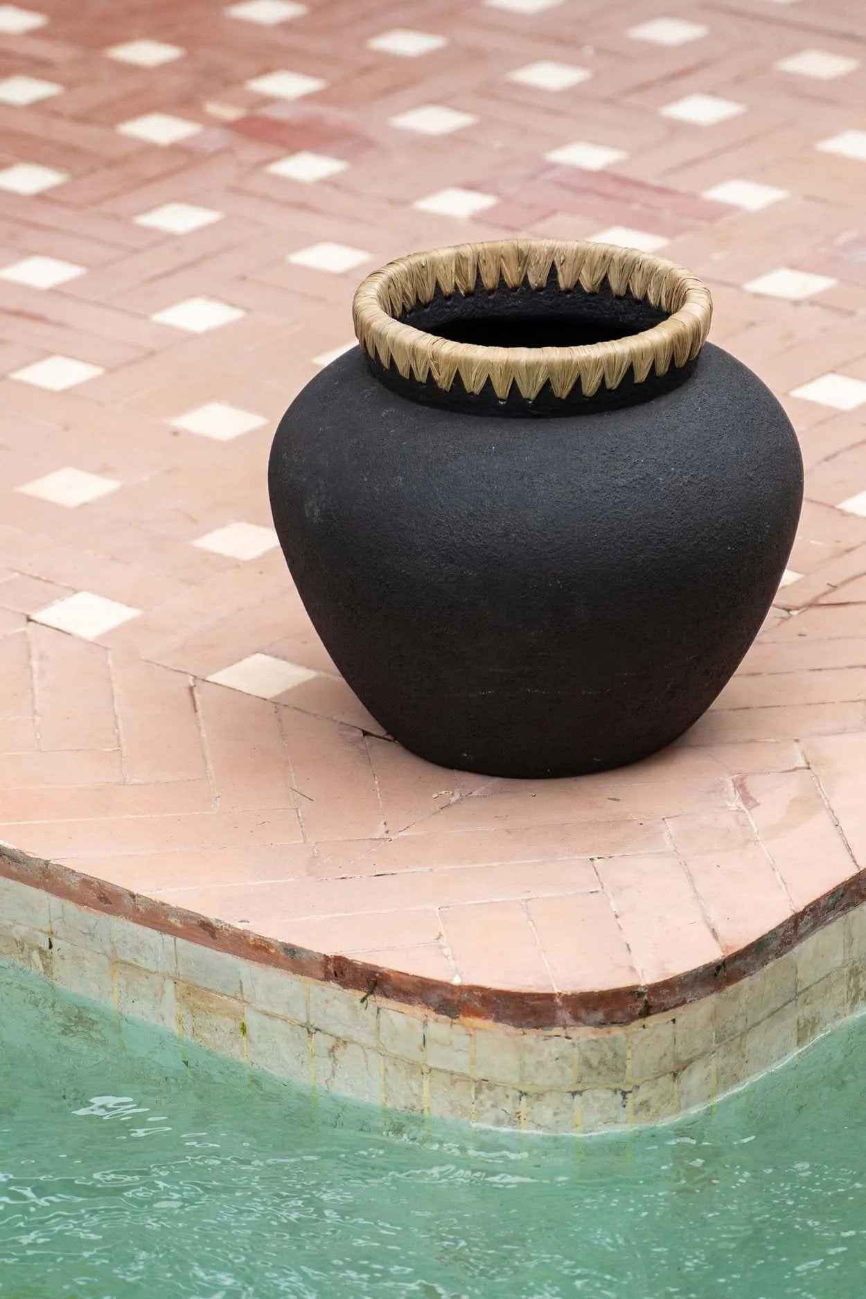 The Styly Vase - Black Natural - L - Bambuá