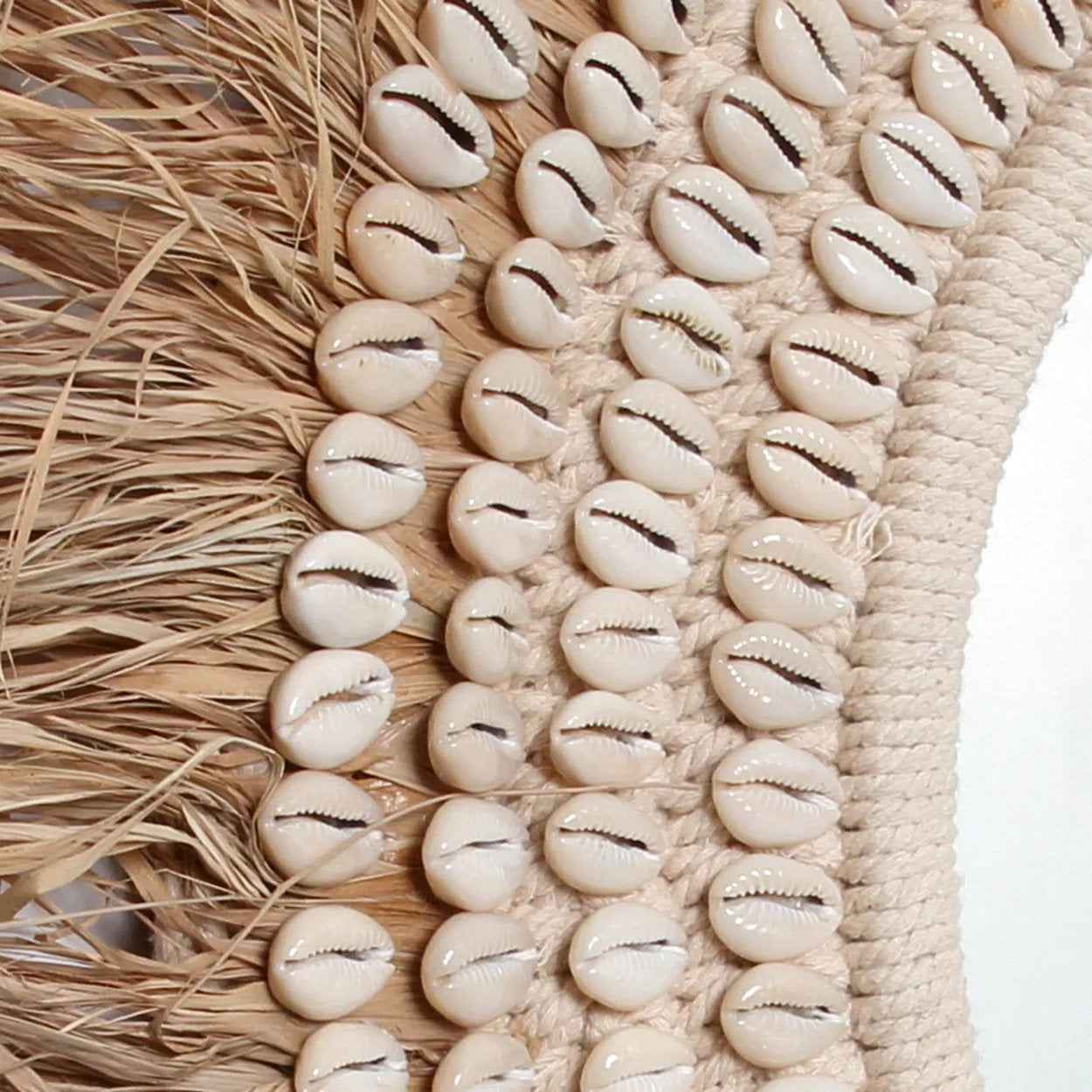 The Raffia Cowrie Mirror - Natural White - Bambuá