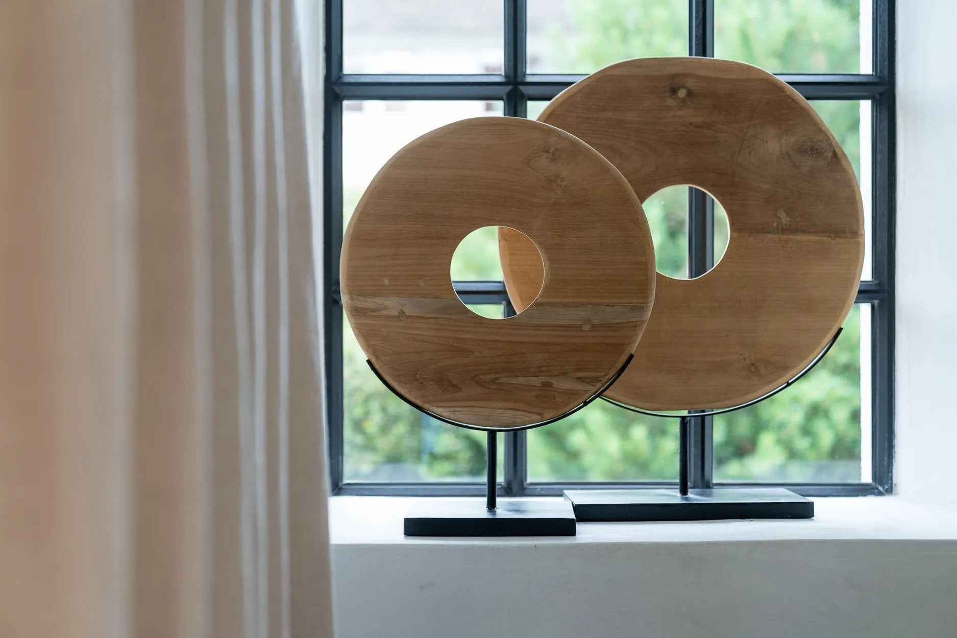 The Teak Disc on Stand - L - Bambuá