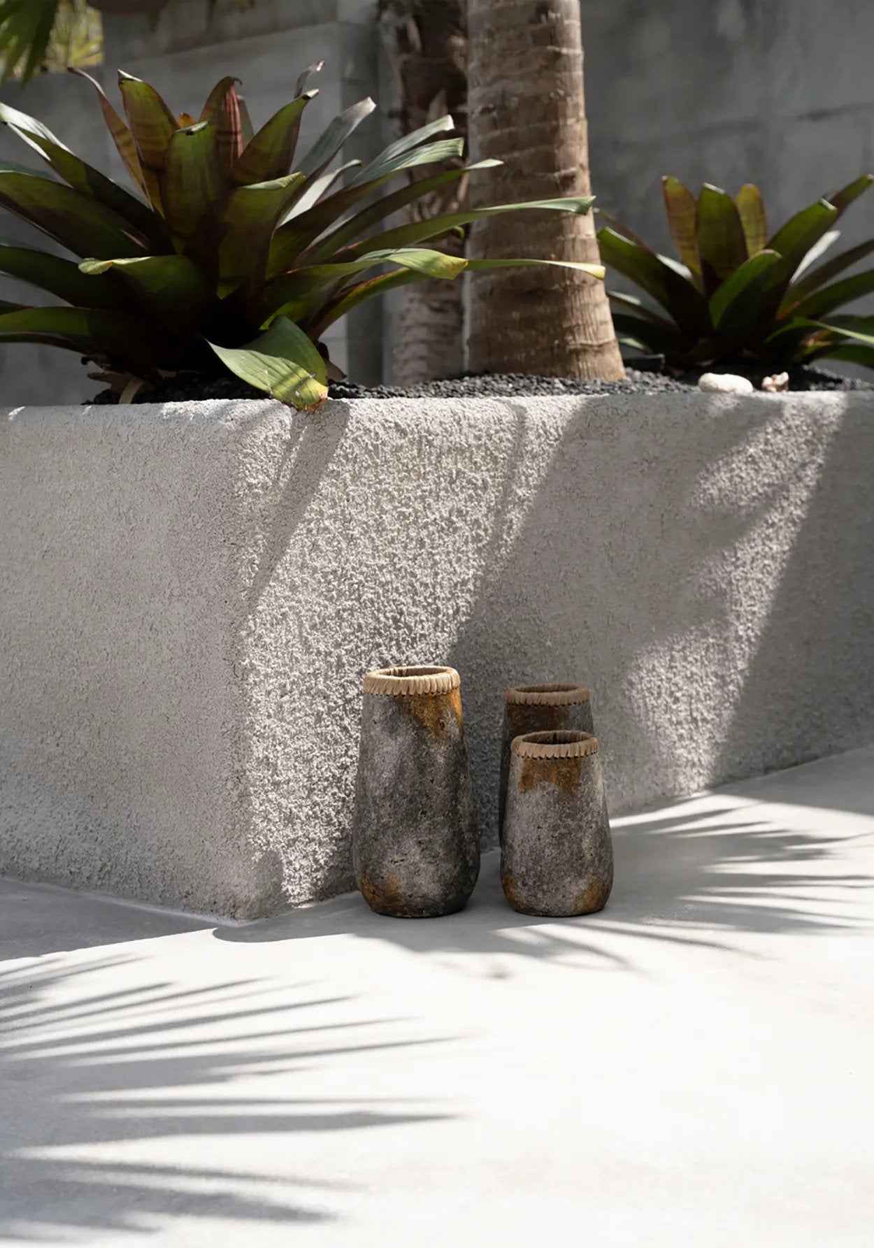 The Sneaky Vase - Antique Grey - L - Bambuá