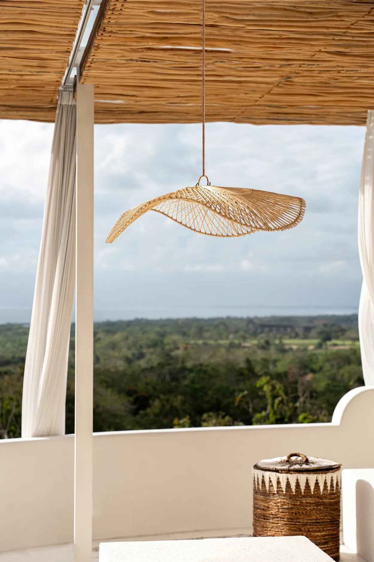 The Chapeau Pendant - Natural - L - Bambuá