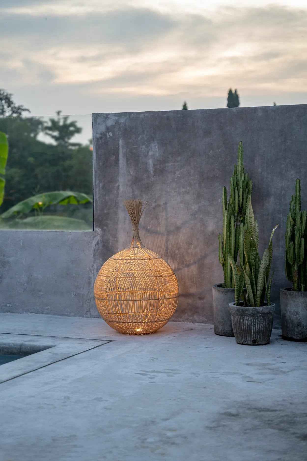 The Wonton Floor Lamp - Pendant - Natural - Bambuá