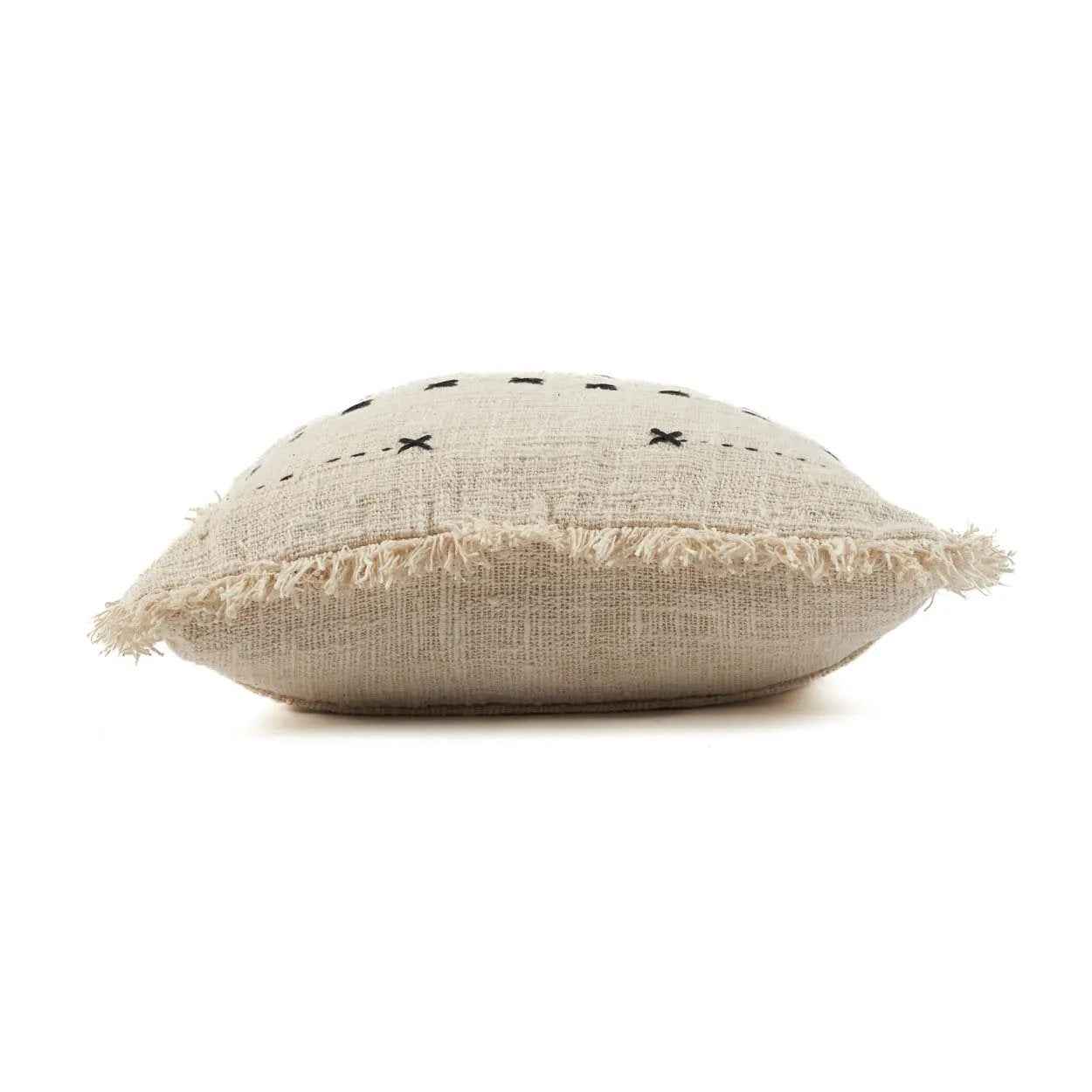 The French Kiss Cushion Cover - Natural Black - Bambuá