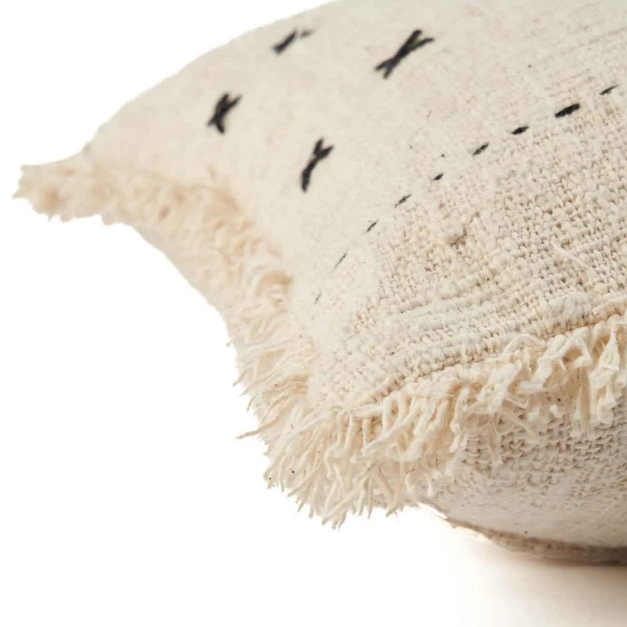 The French Kiss Cushion Cover - Natural Black - Bambuá