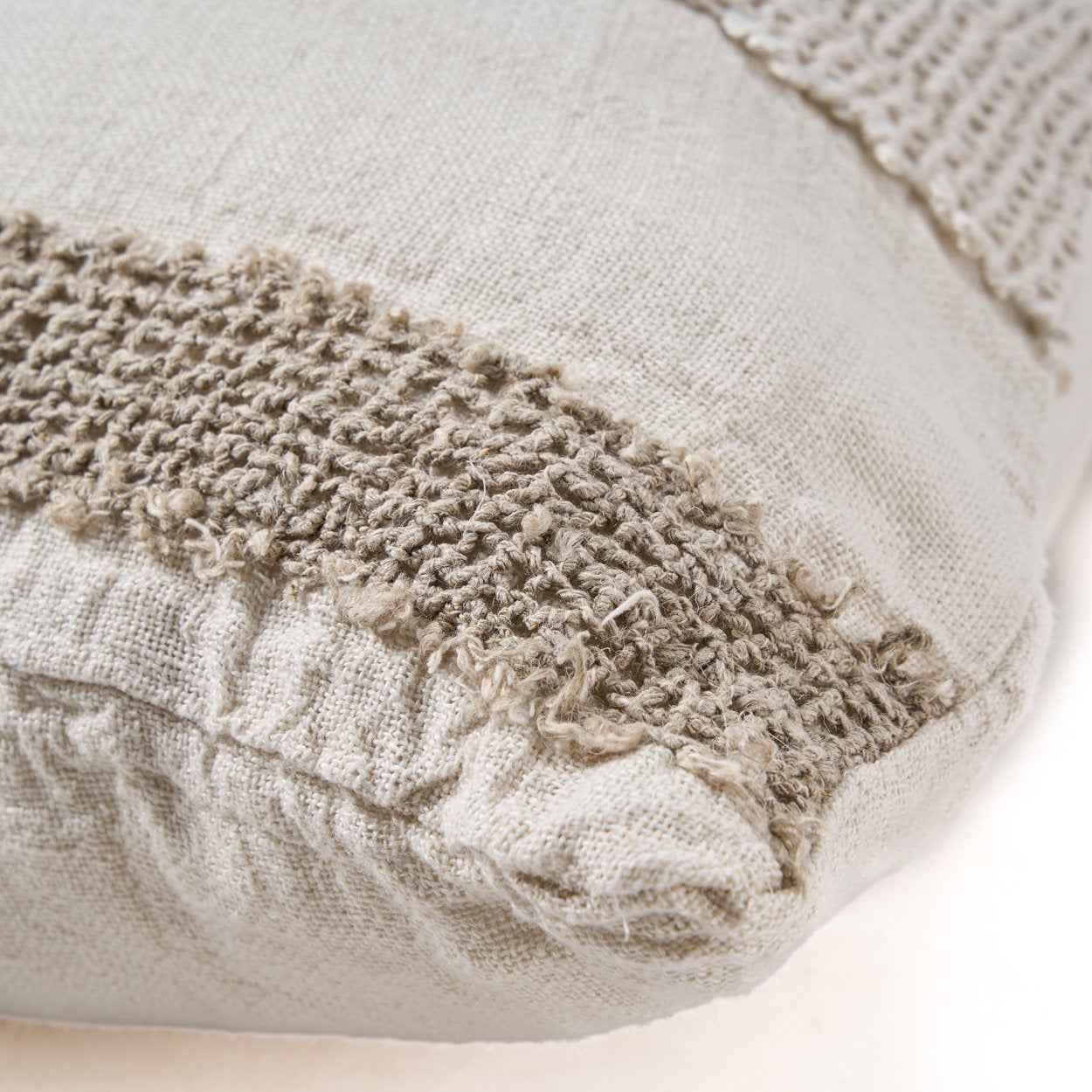 The Linen Threads Cushion Cover - White Natural - Bambuá