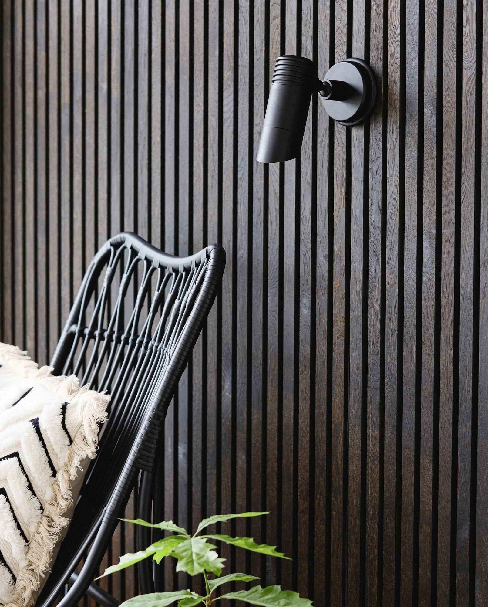 BRAGI wall lamp, outdoor - black - Bambuá