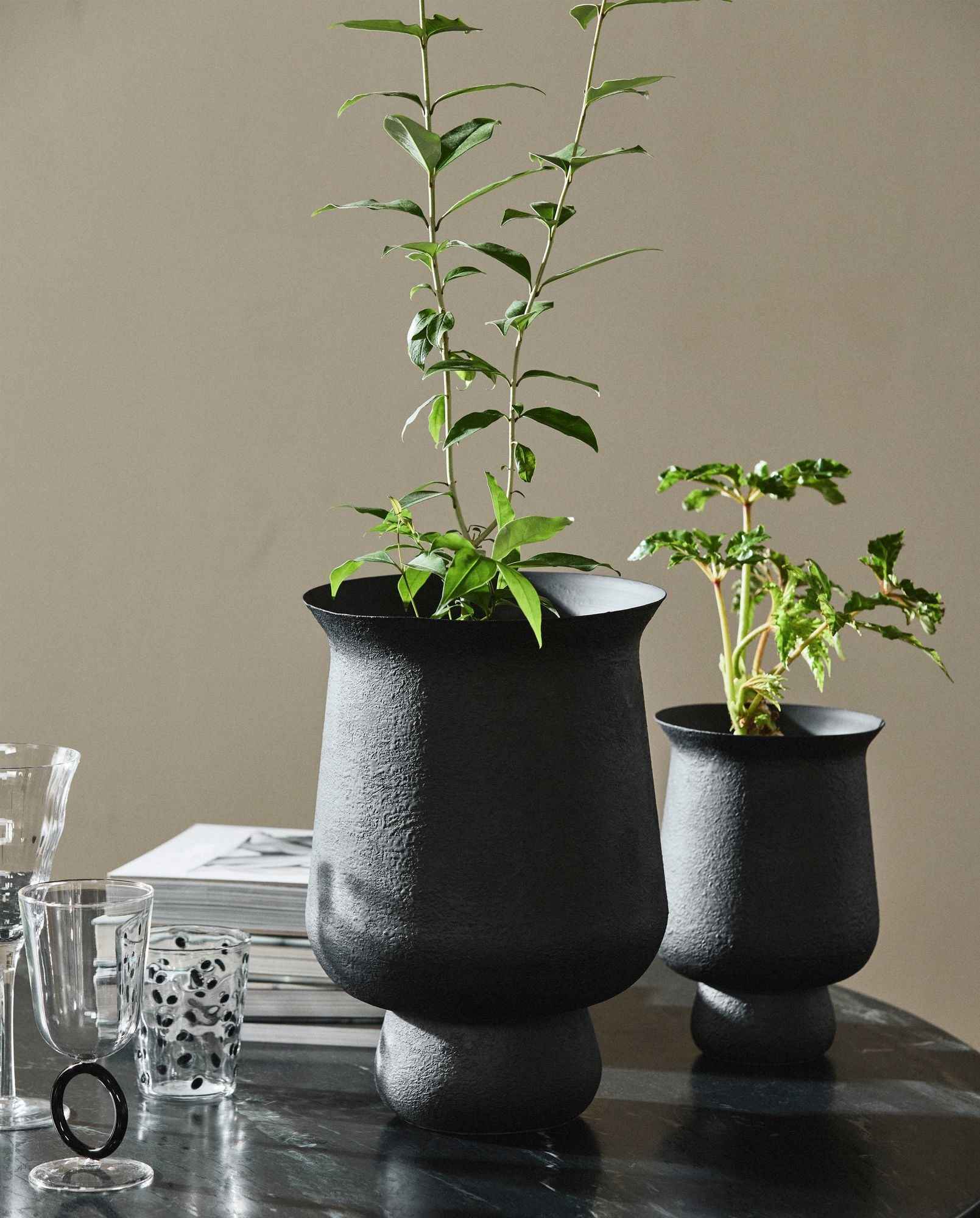 ADONY planter, M - black - Bambuá