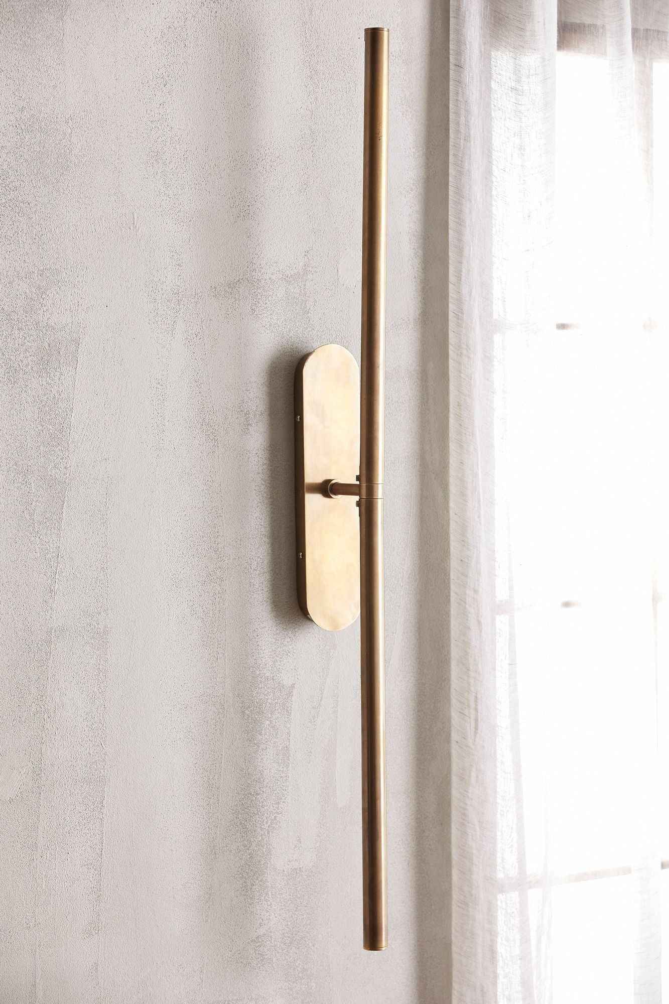 LUNA wall lamp, L - brass - Bambuá