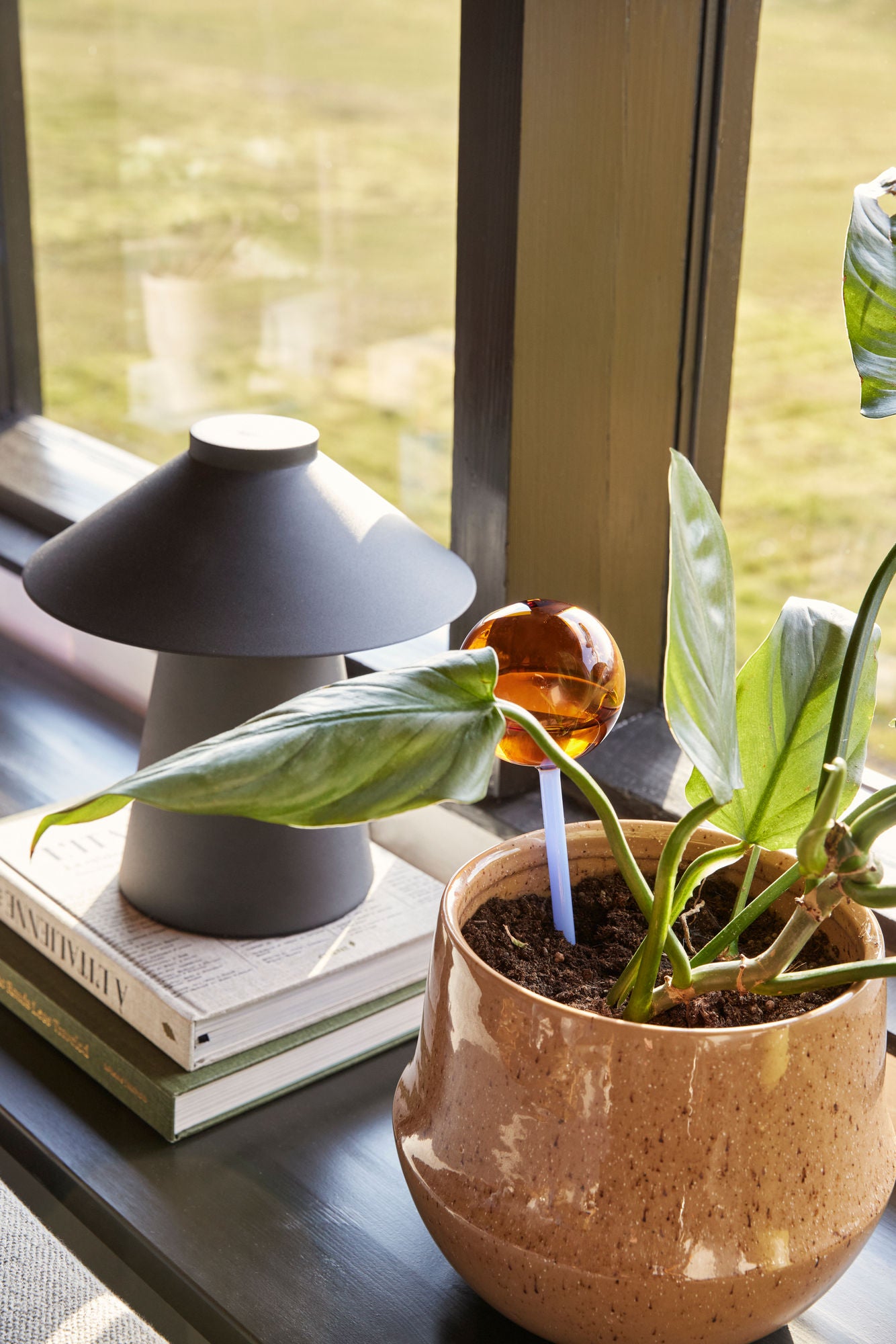 Chipper Table Lamp Black - Bambuá