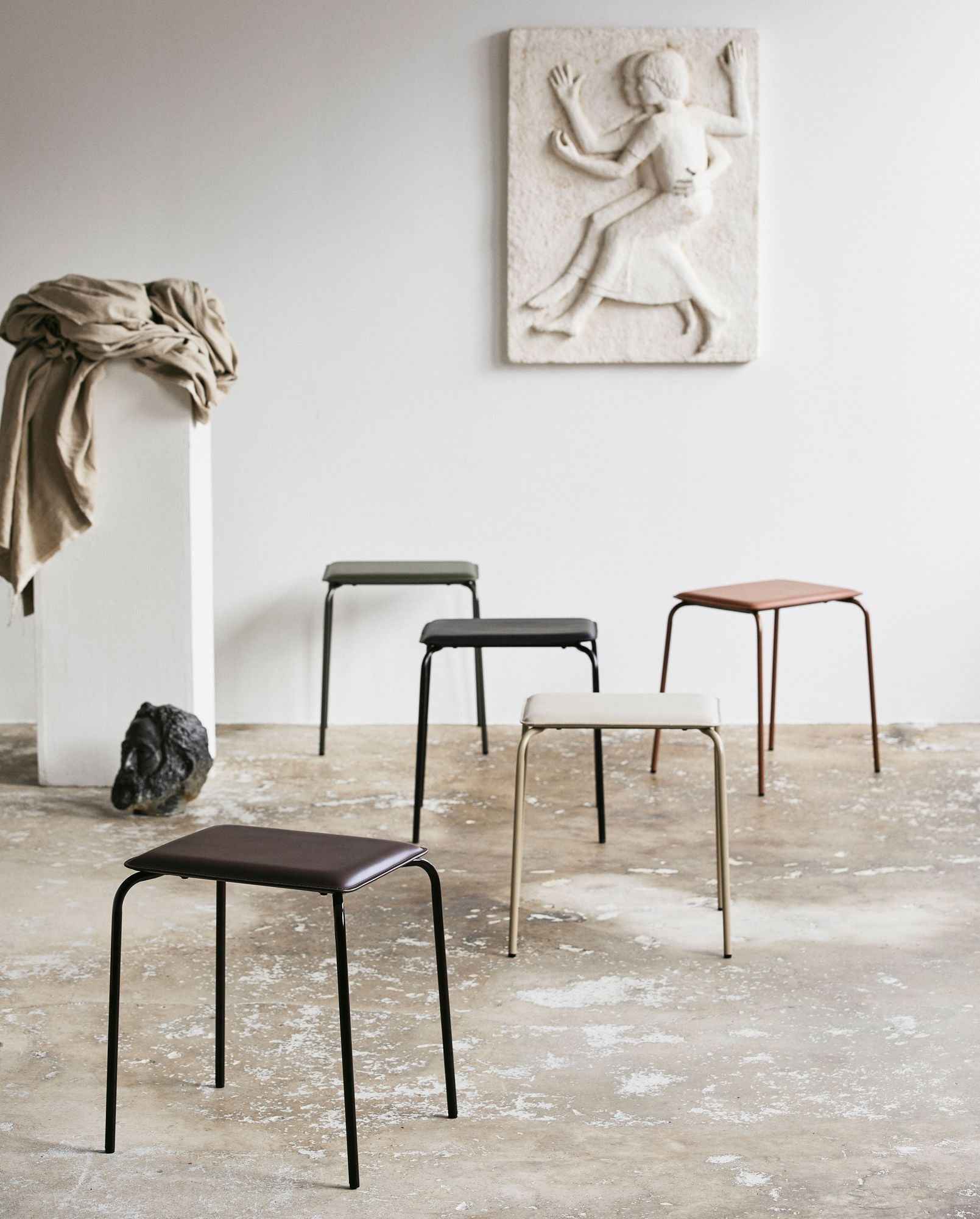 ESA stool - black - Bambuá