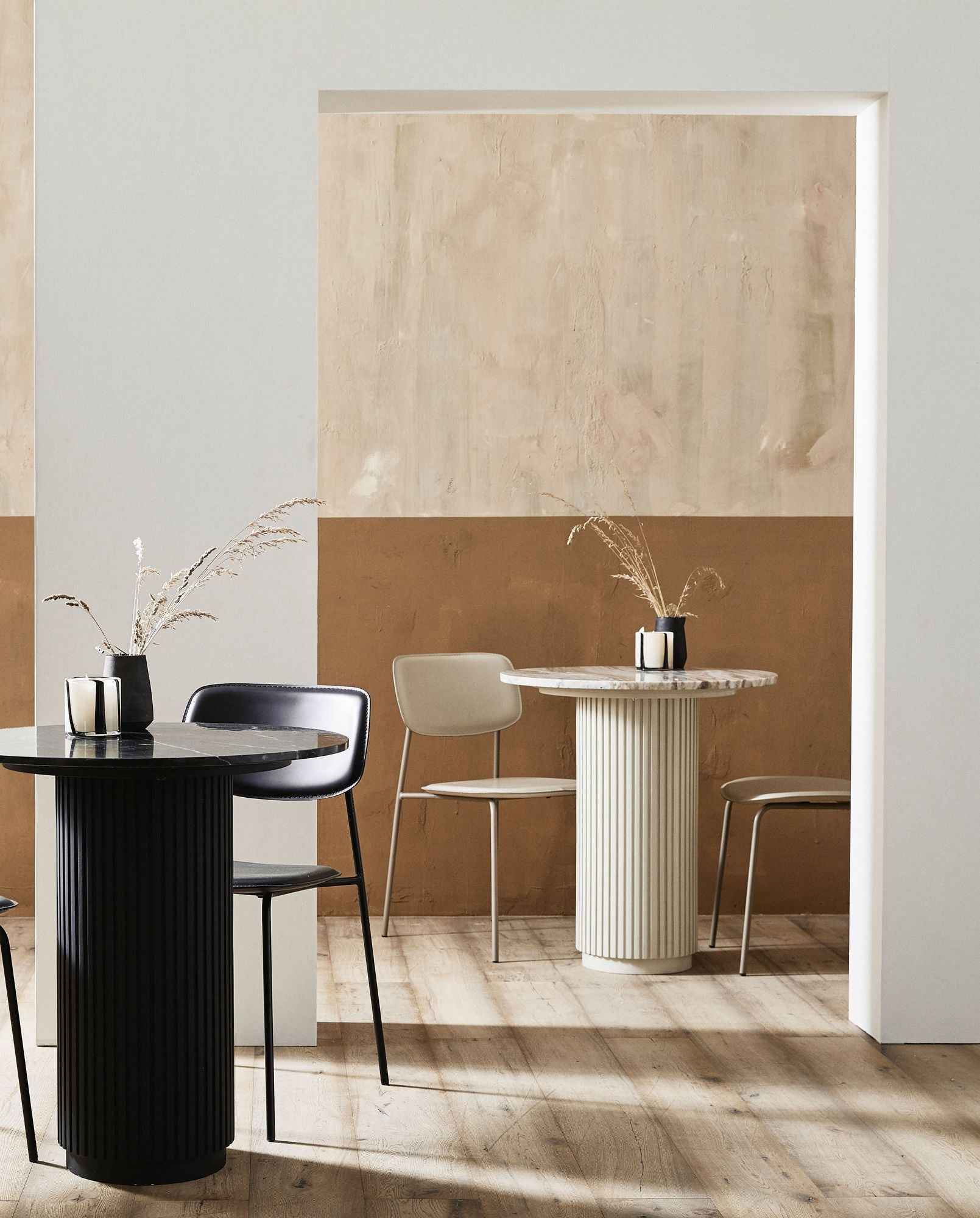 ERIE cafe table - ivory marble top - Bambuá