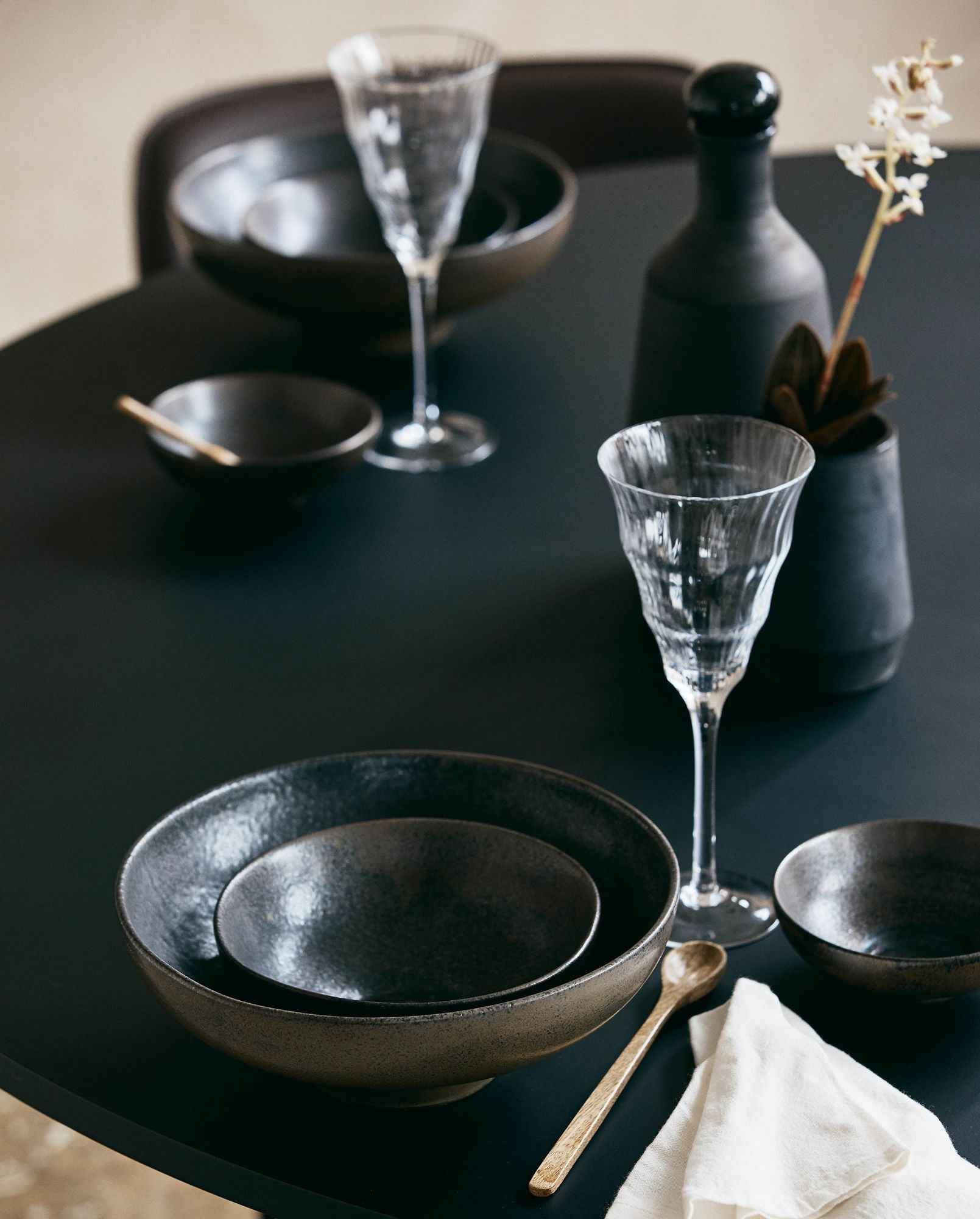 INEZ bowl, L - black - Bambuá