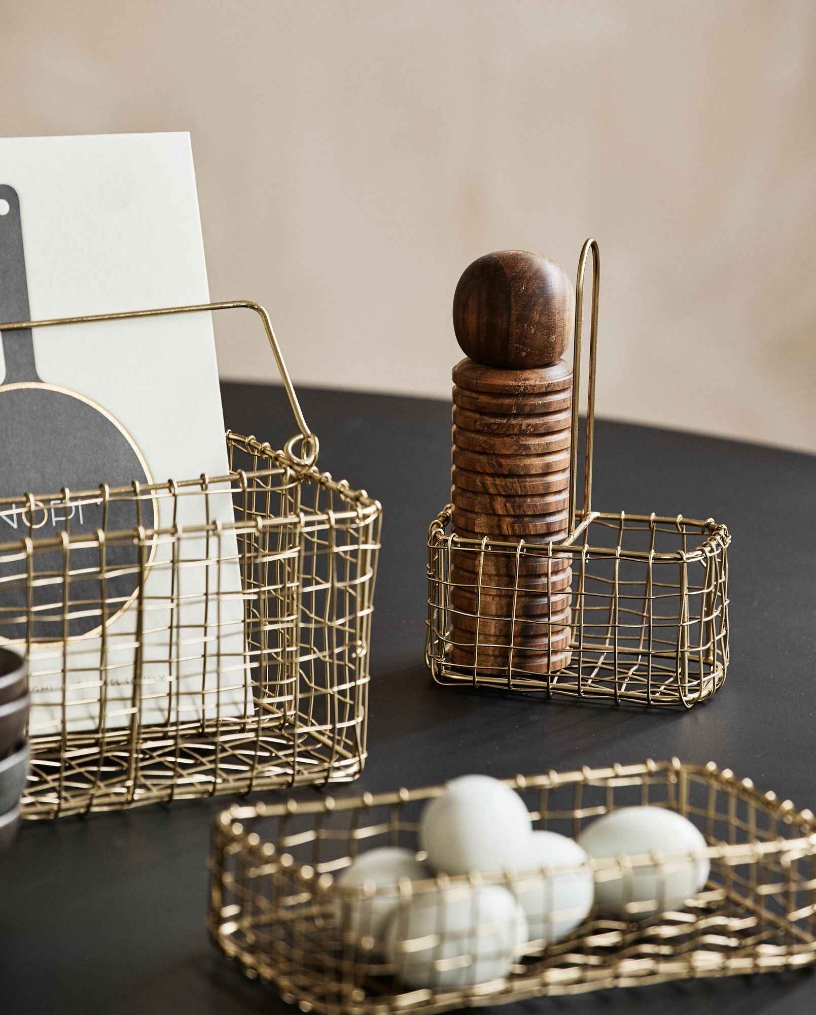 NAVITI storage w. handle, S - golden finish - Bambuá