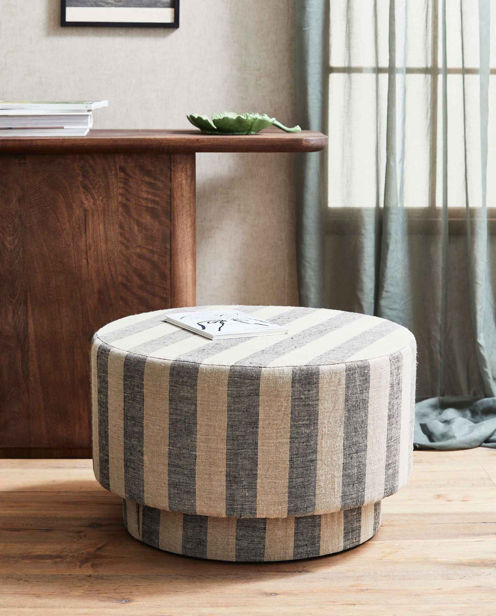 LADOGA pouf - stripe version - Bambuá