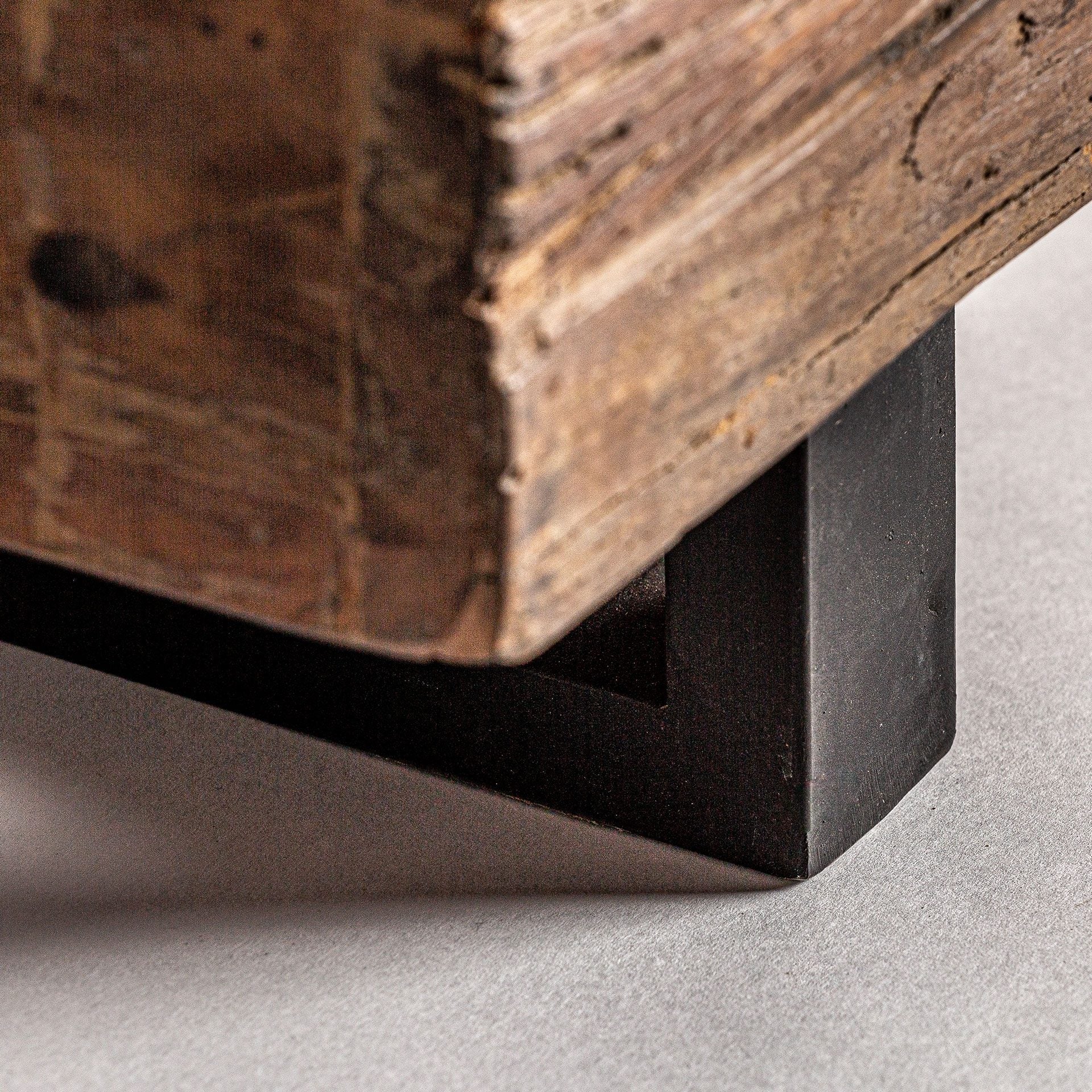 Badai Block Bench