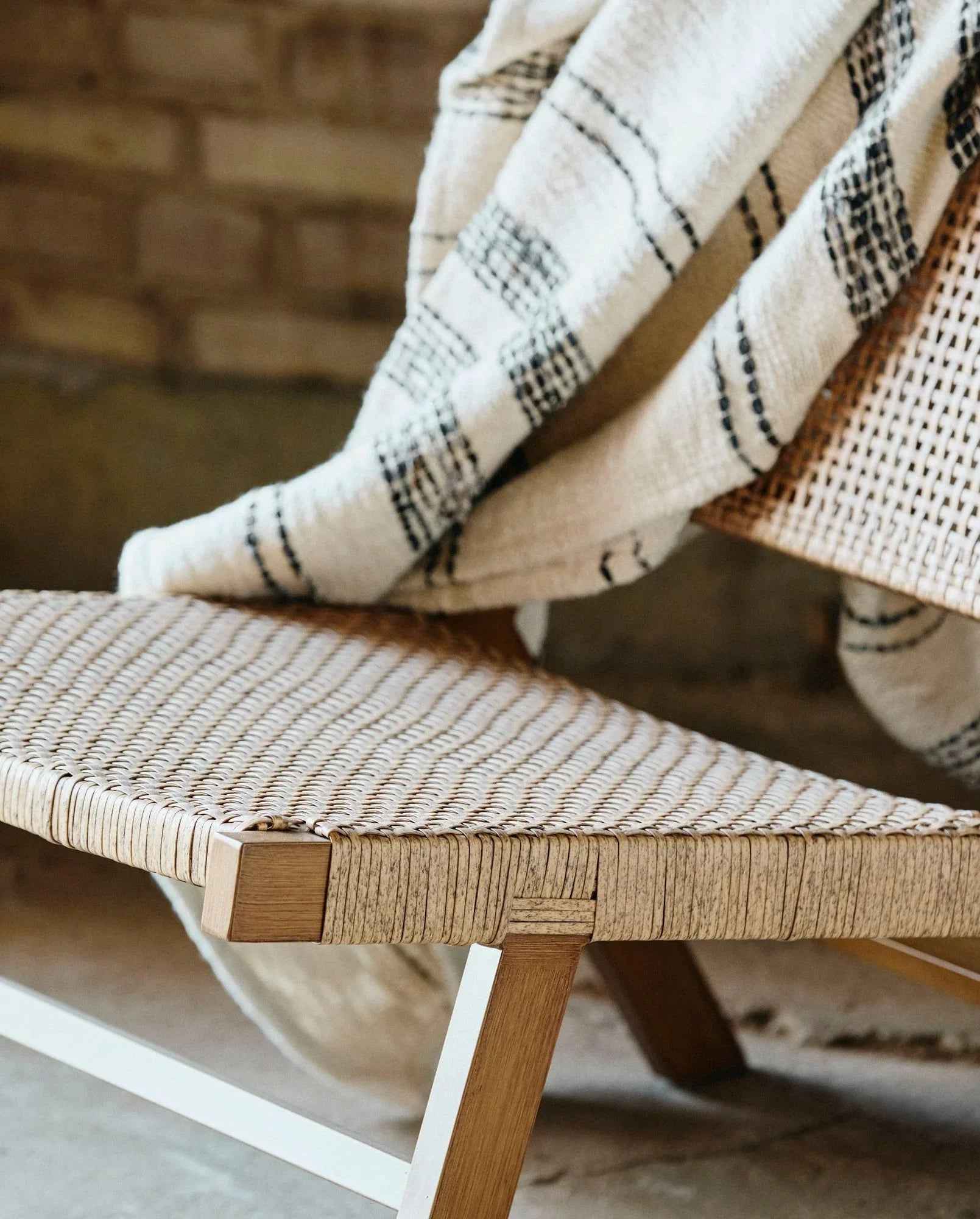 VASAI lounge chair, natural