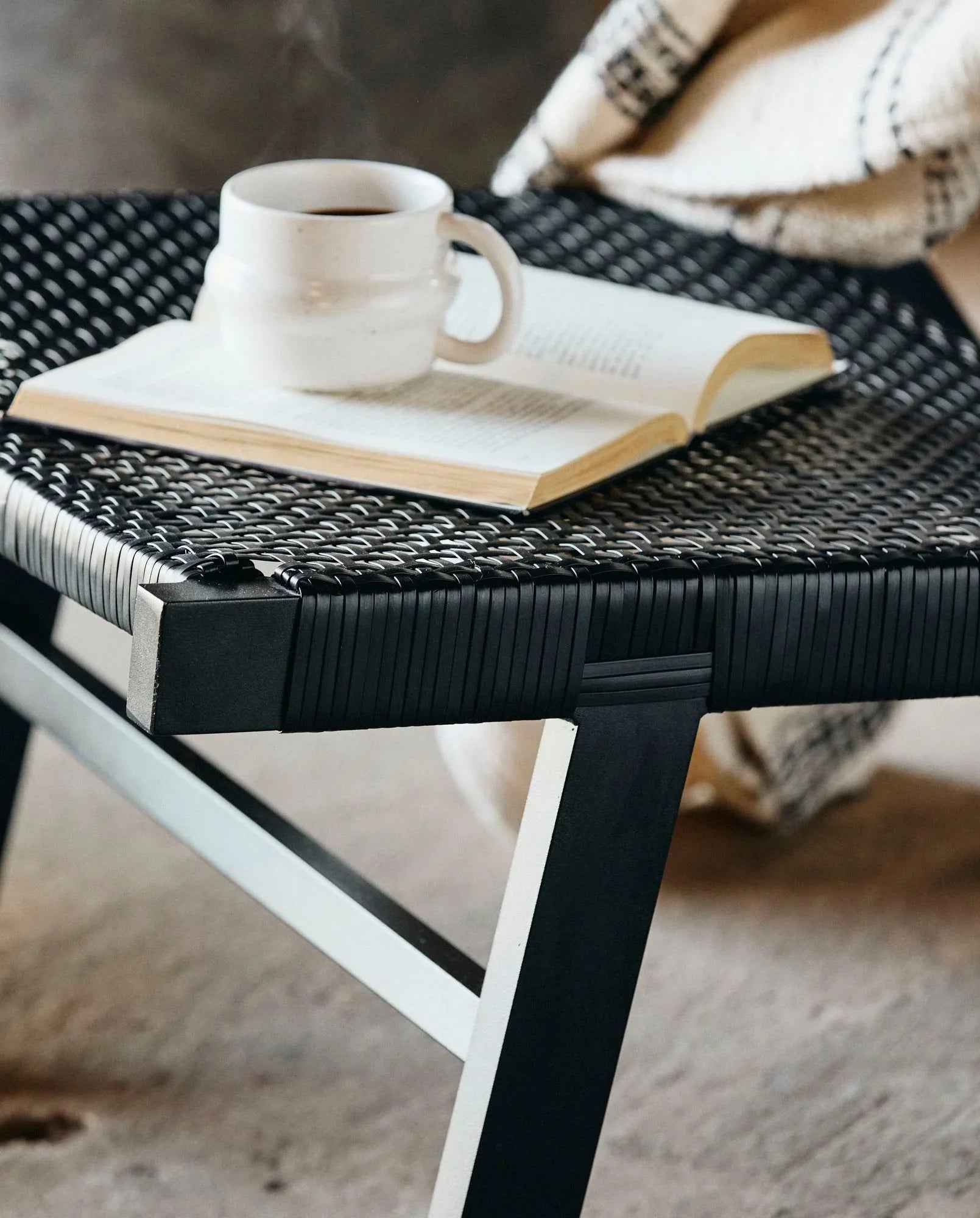 VASAI lounge chair, black - Bambuá