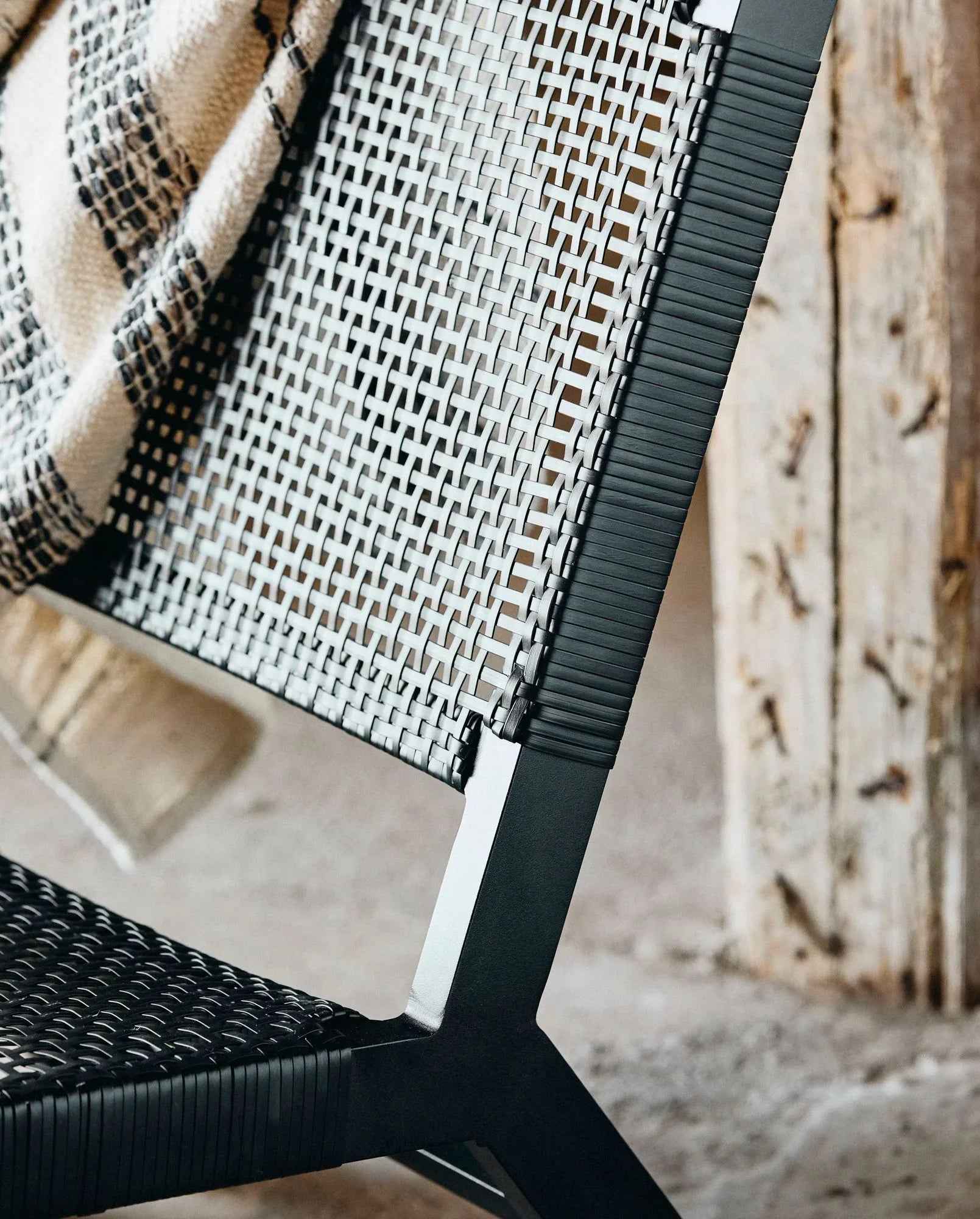VASAI lounge chair, black - Bambuá