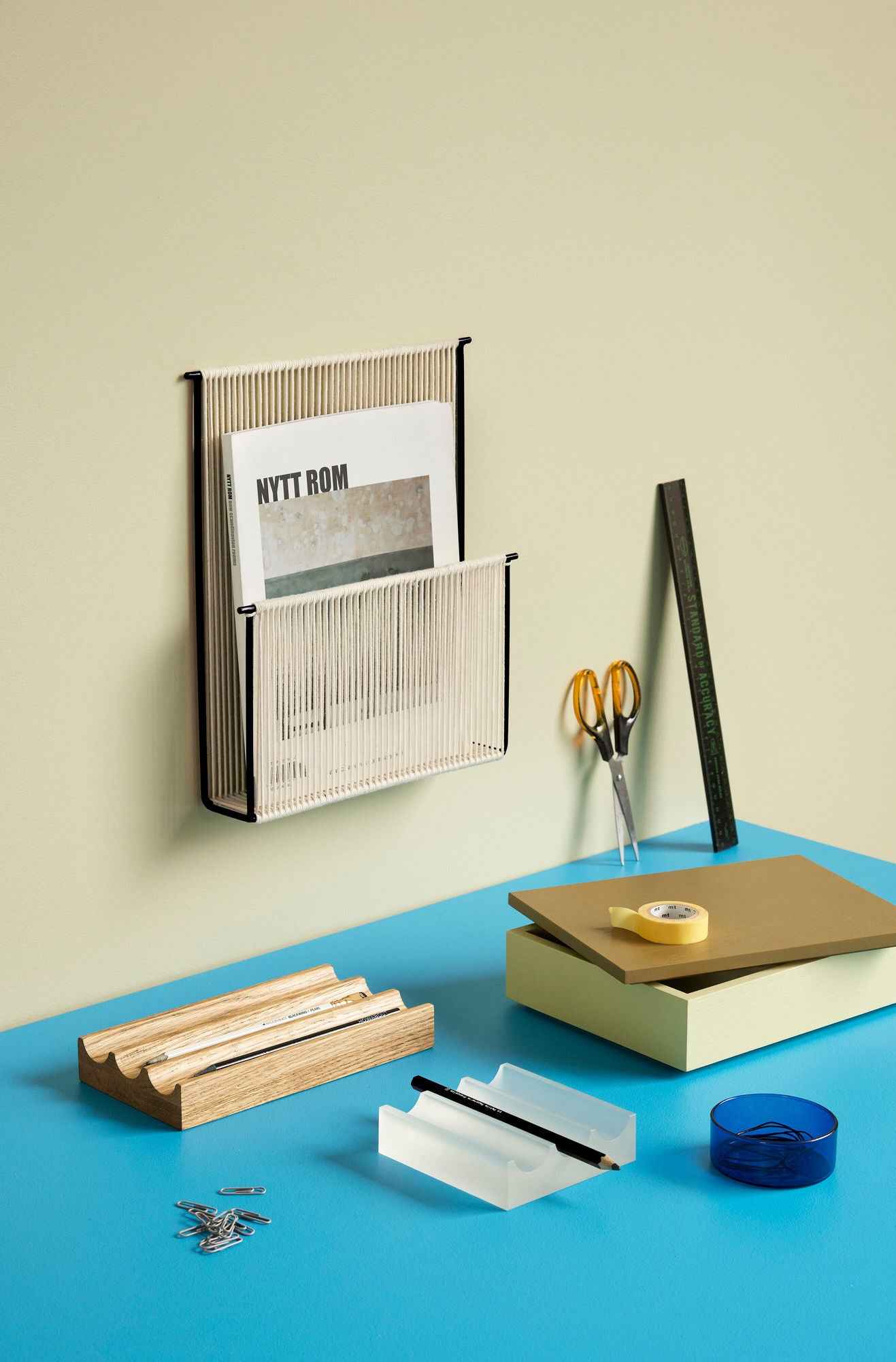 String Wall Magazine Holder Black/White - Bambuá