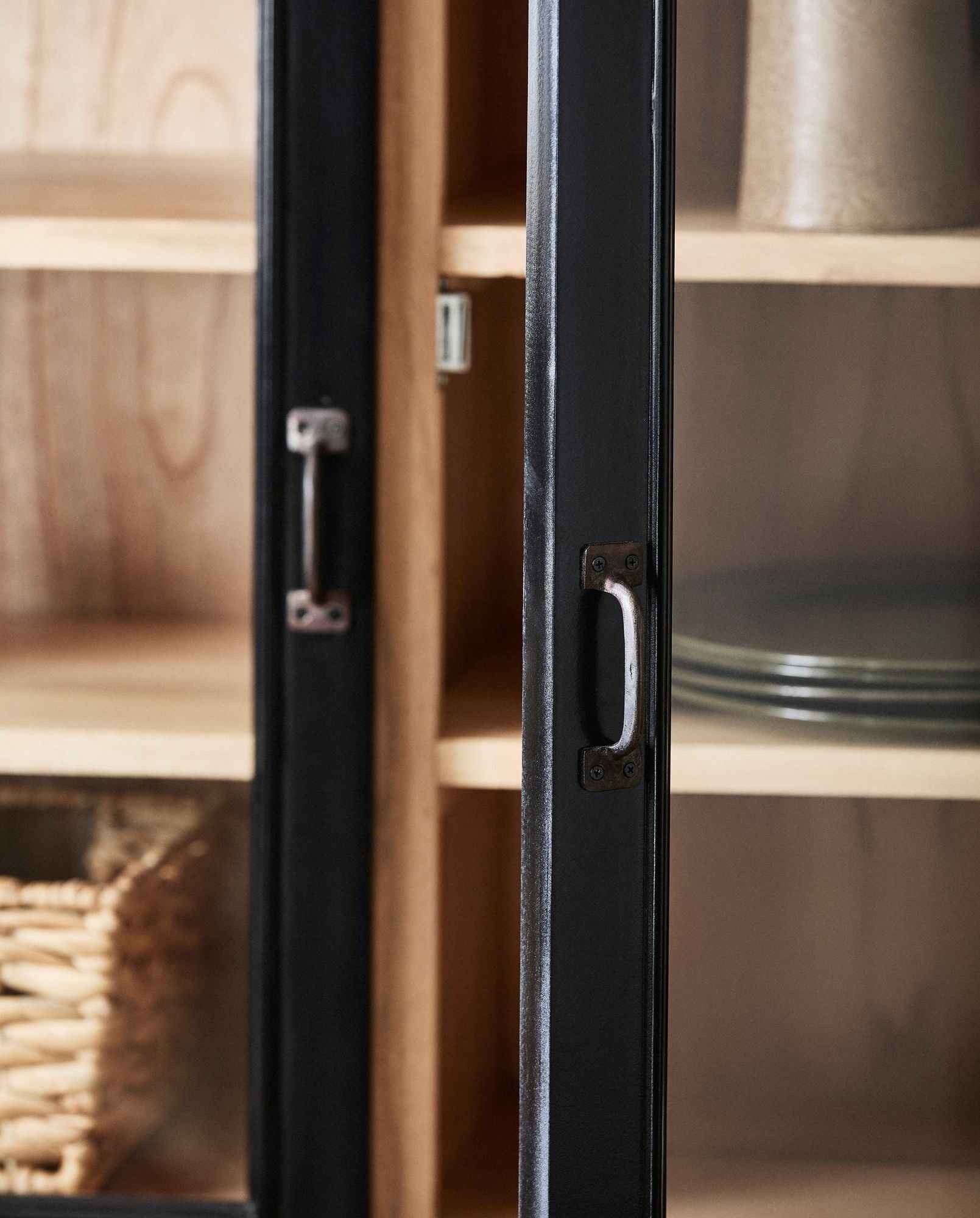VIVA cabinet , 2 doors - black - Bambuá