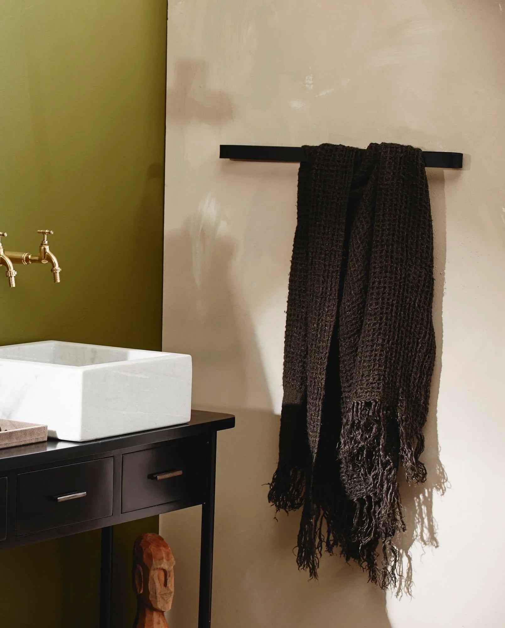 SOTRA towel rack, black metal - Bambuá