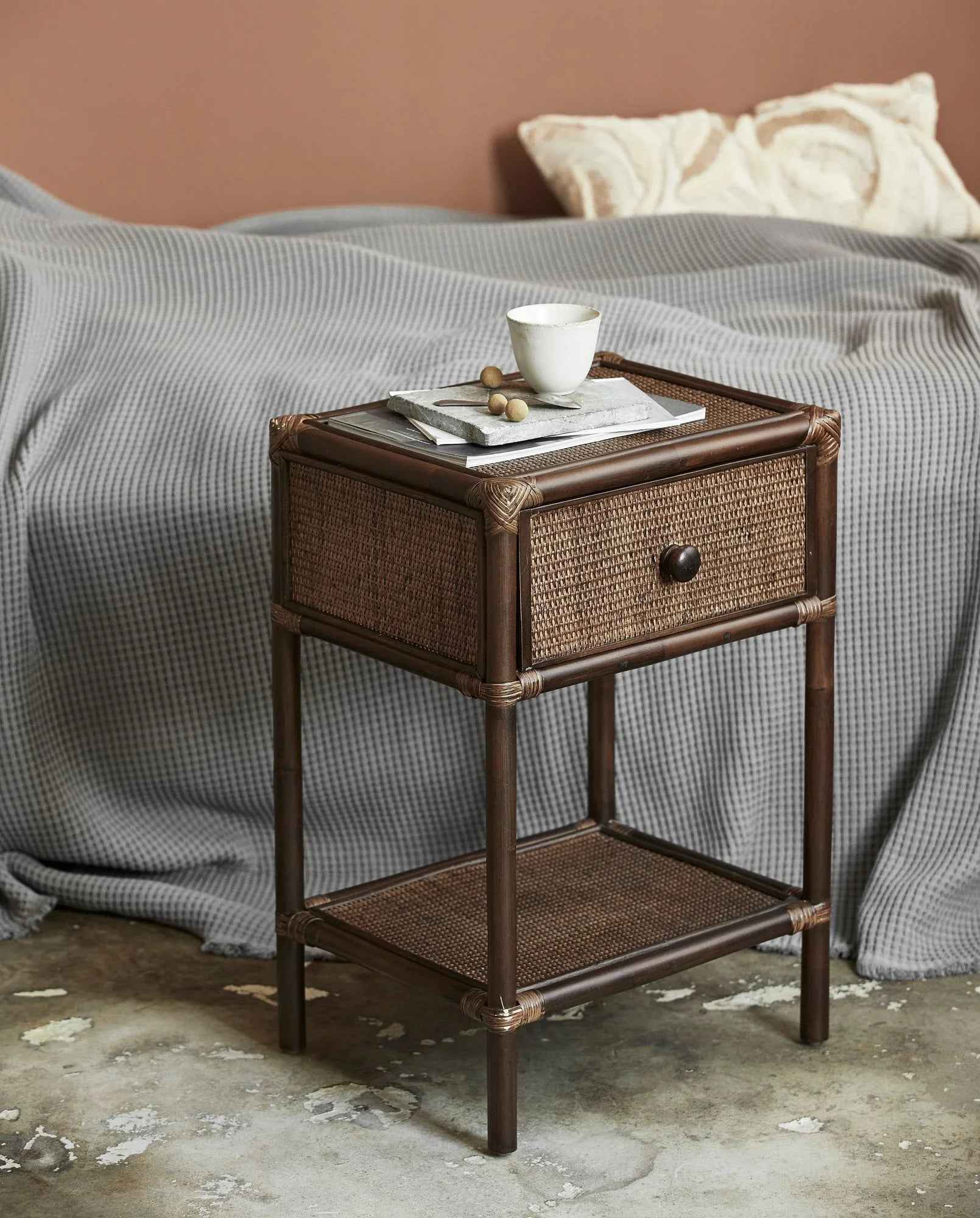HAYES side table - brown - Bambuá