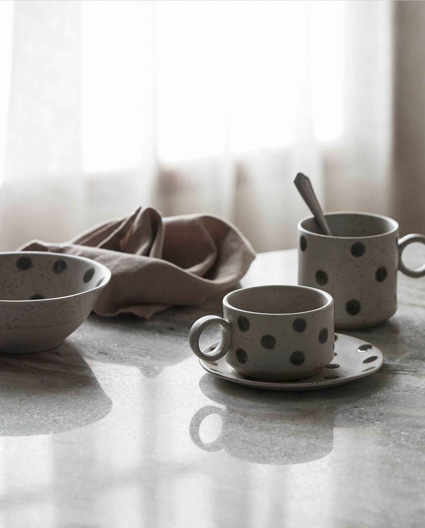 GRAINY dot bowl, sand/green