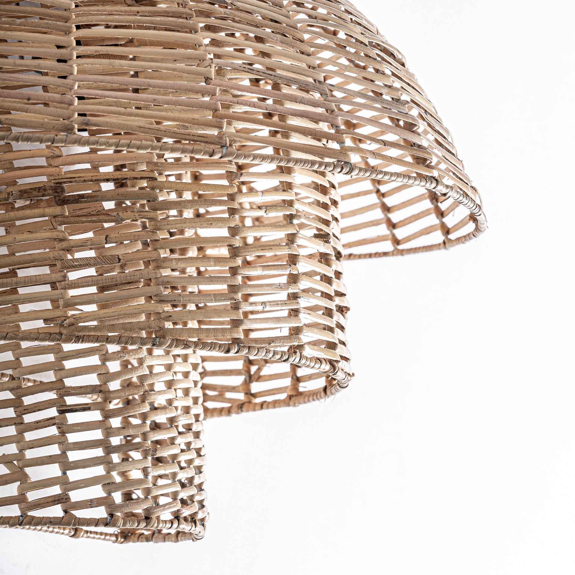 Plissé Rattan Wall Lamp - Bambuá