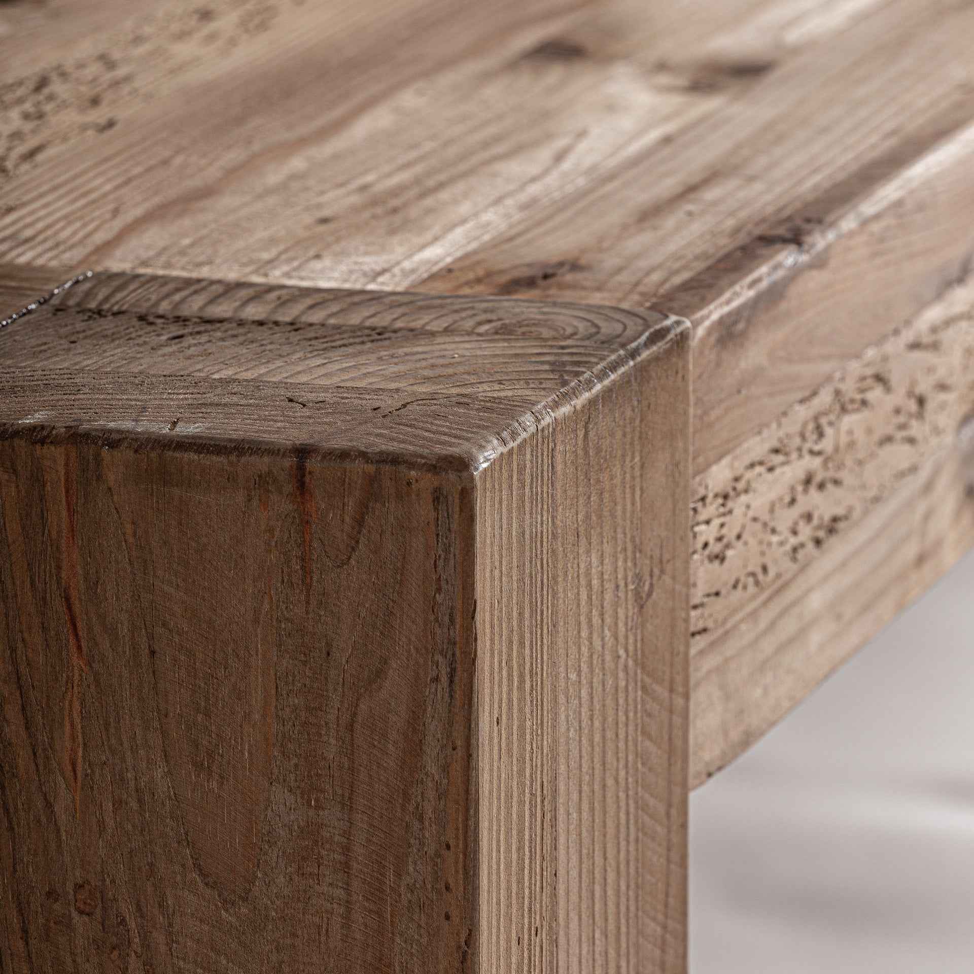 Truel Bench