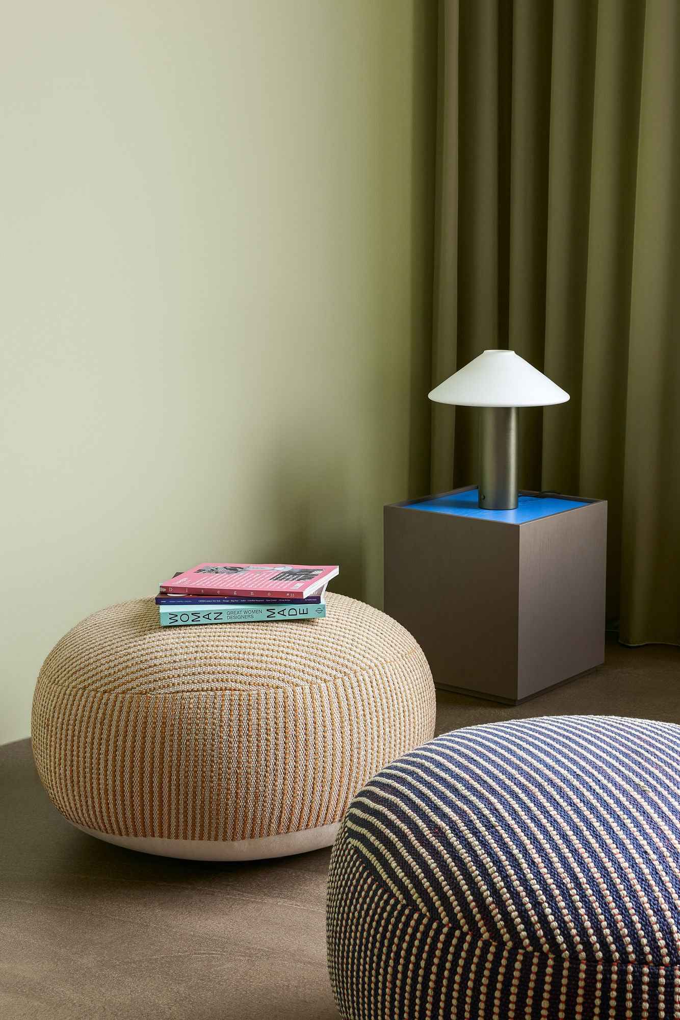 Orbit Table Lamp Dark green - Bambuá