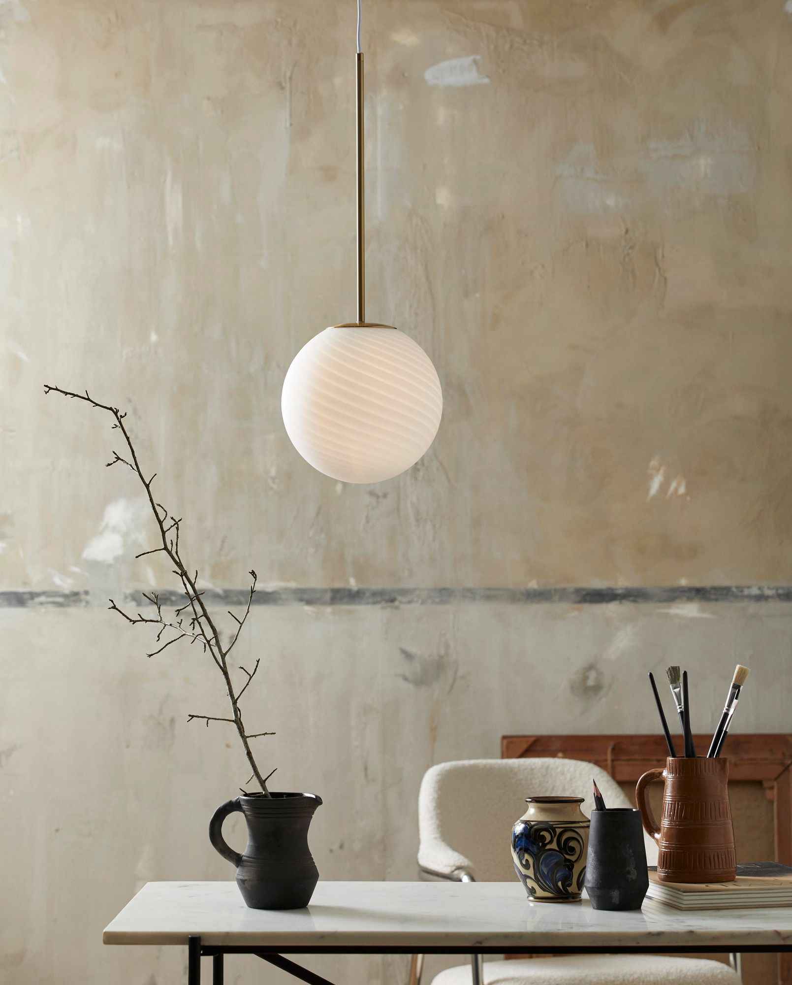 JUNIPER jug w. handle, terracotta - black