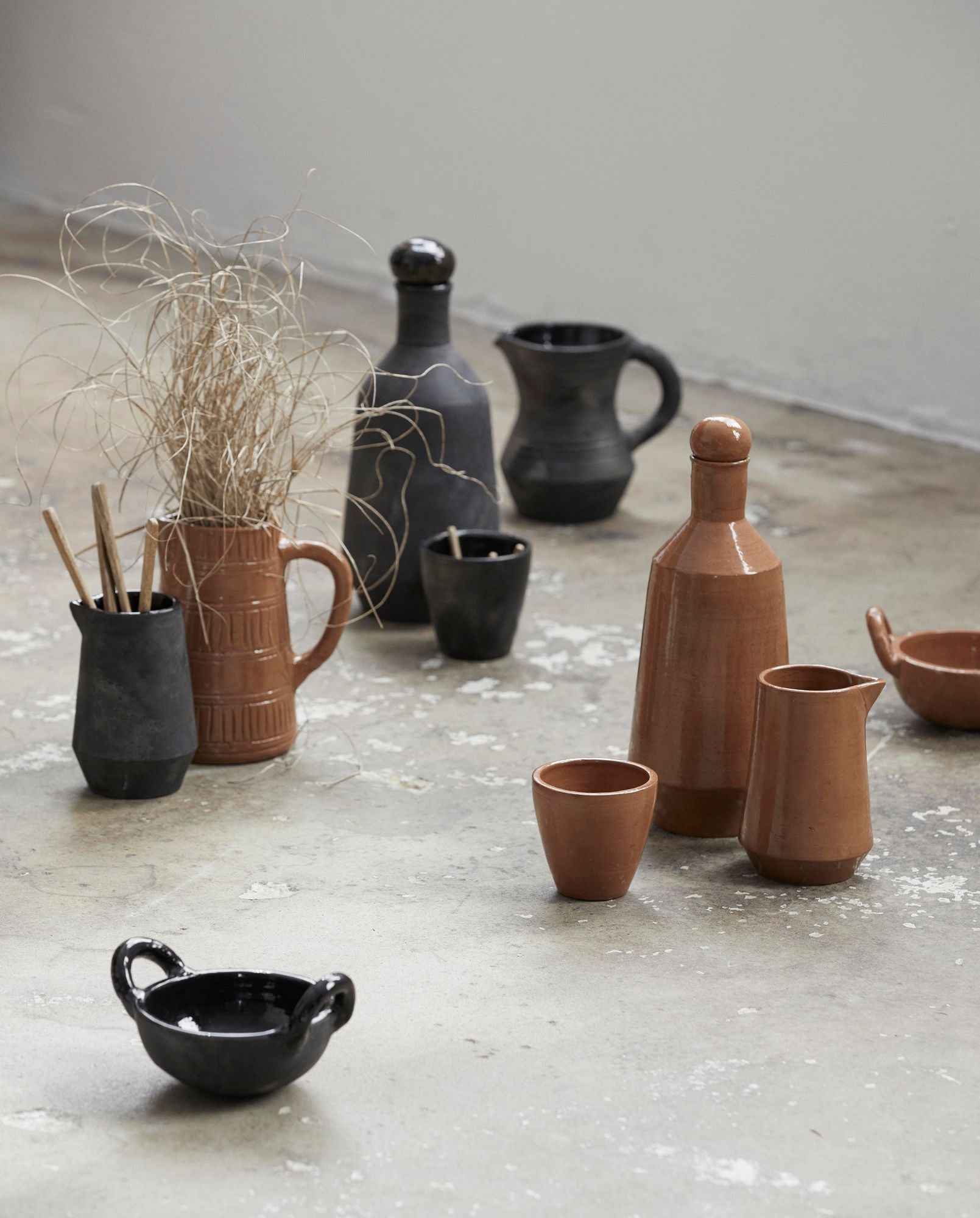 JUNIPER bottle w. lid - terracotta - brown - Bambuá