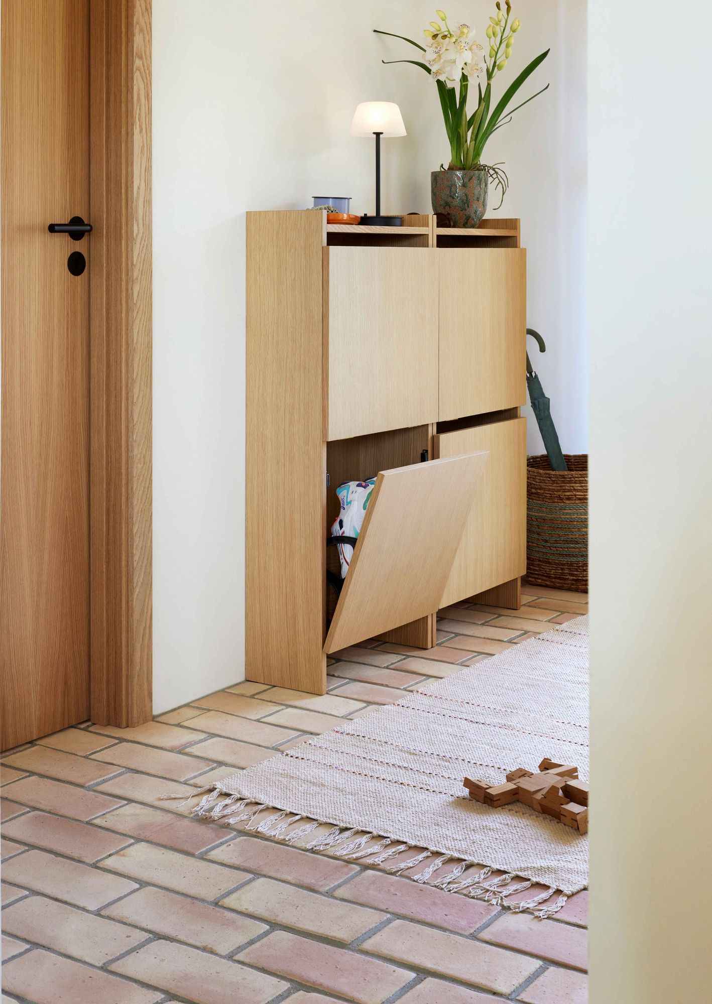 Forma Shoe Cabinet Natural