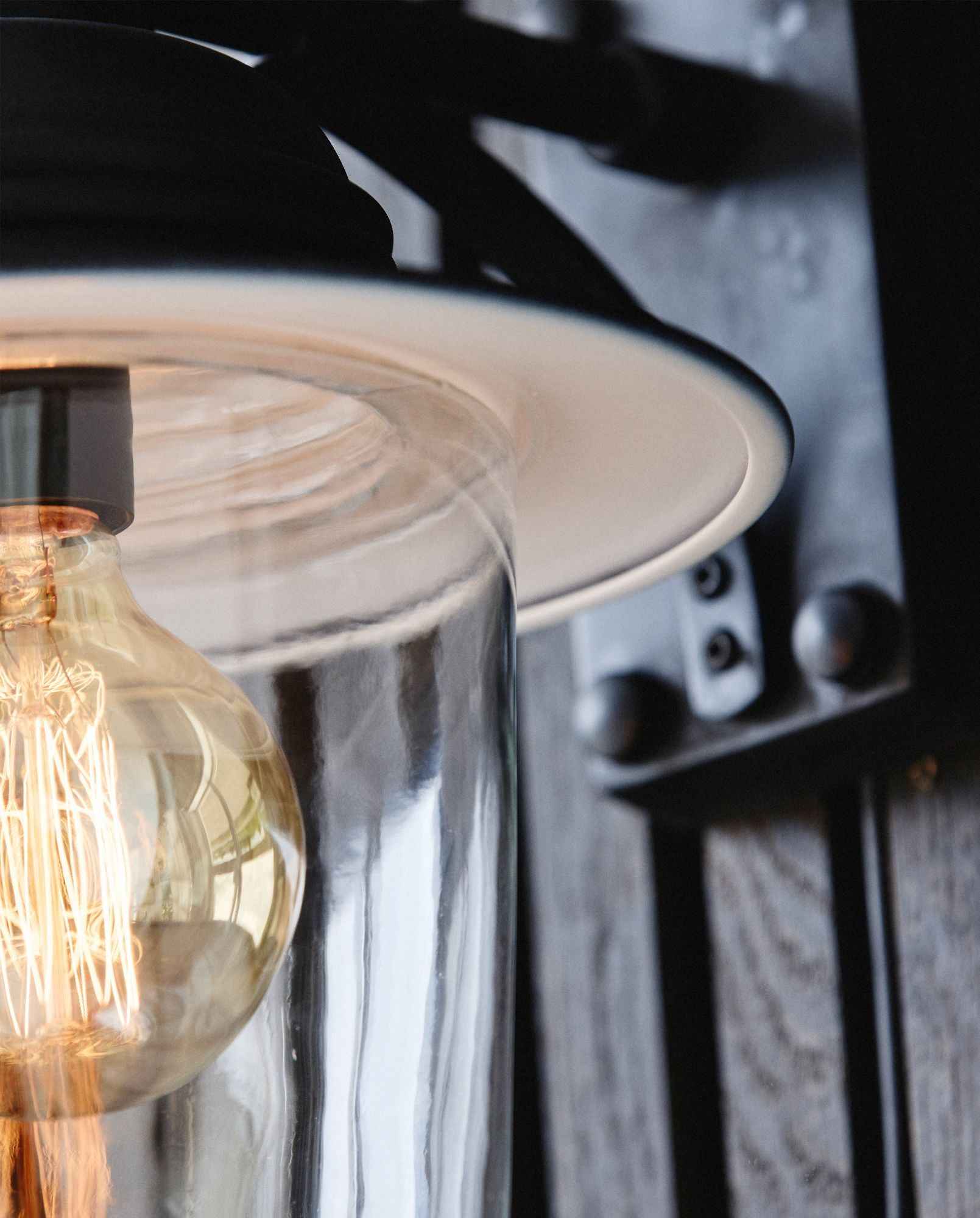 Outdoor lamp for wall - black finish - Bambuá