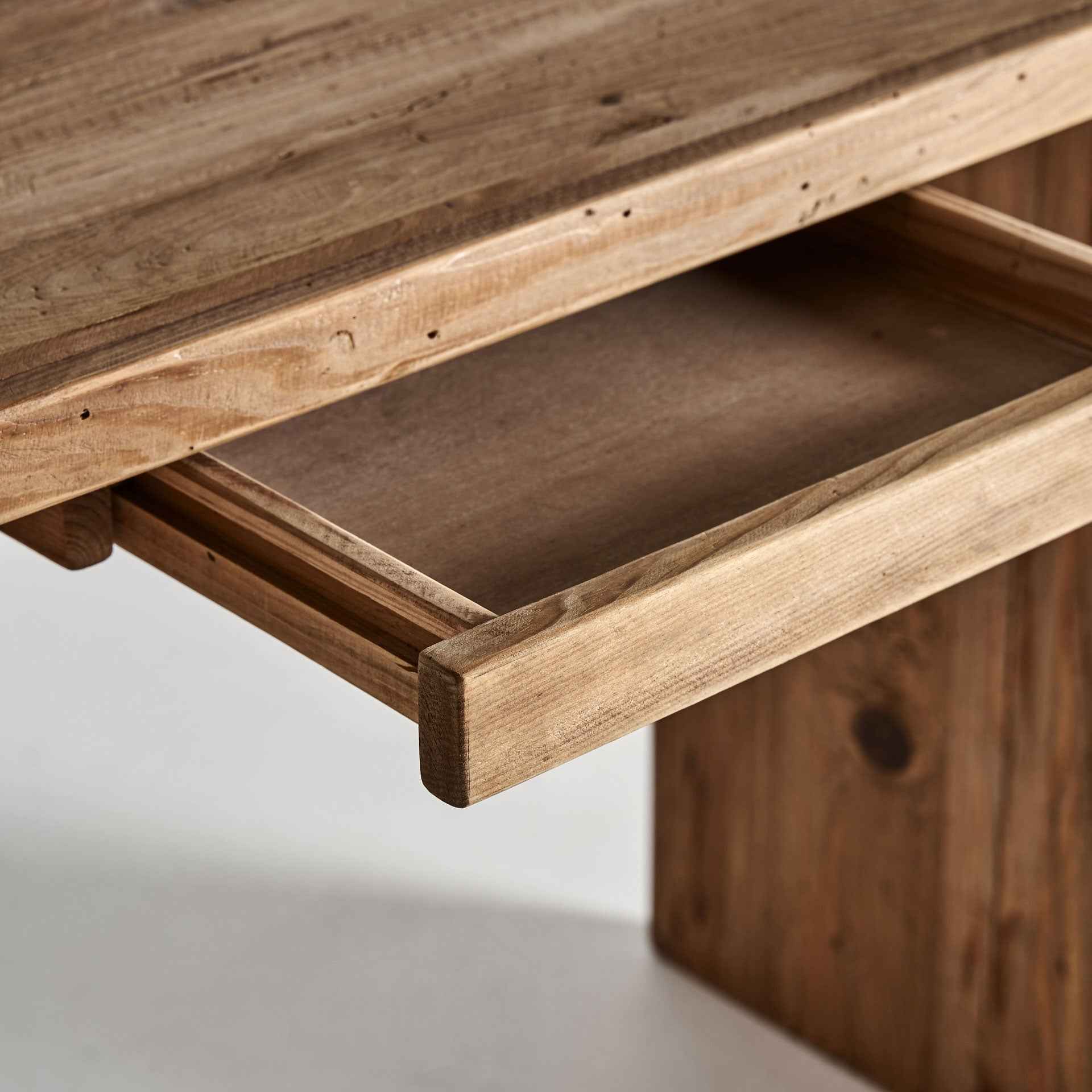 Crisson Desk - Bambuá