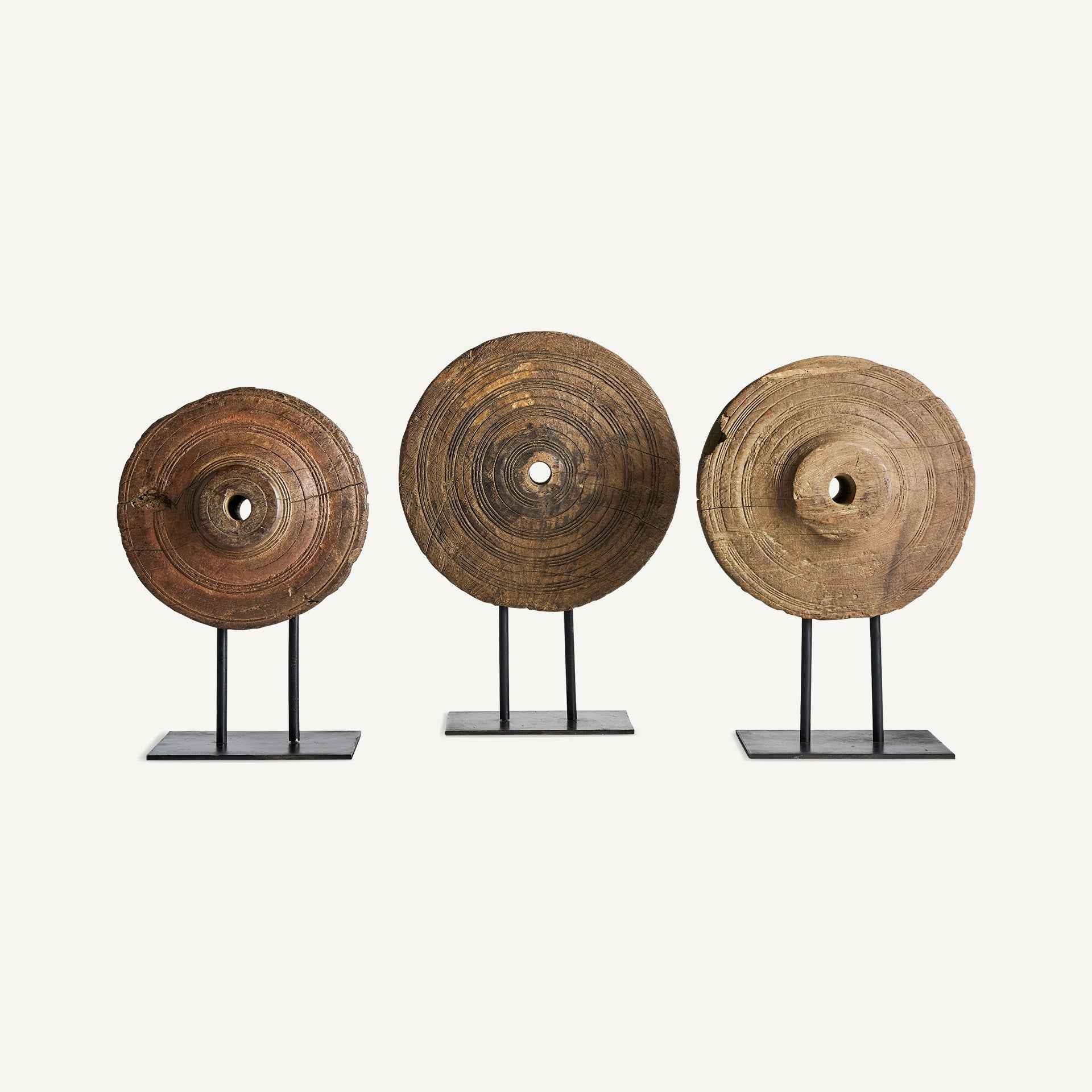 Decorative Figure Set Of 3 Polea