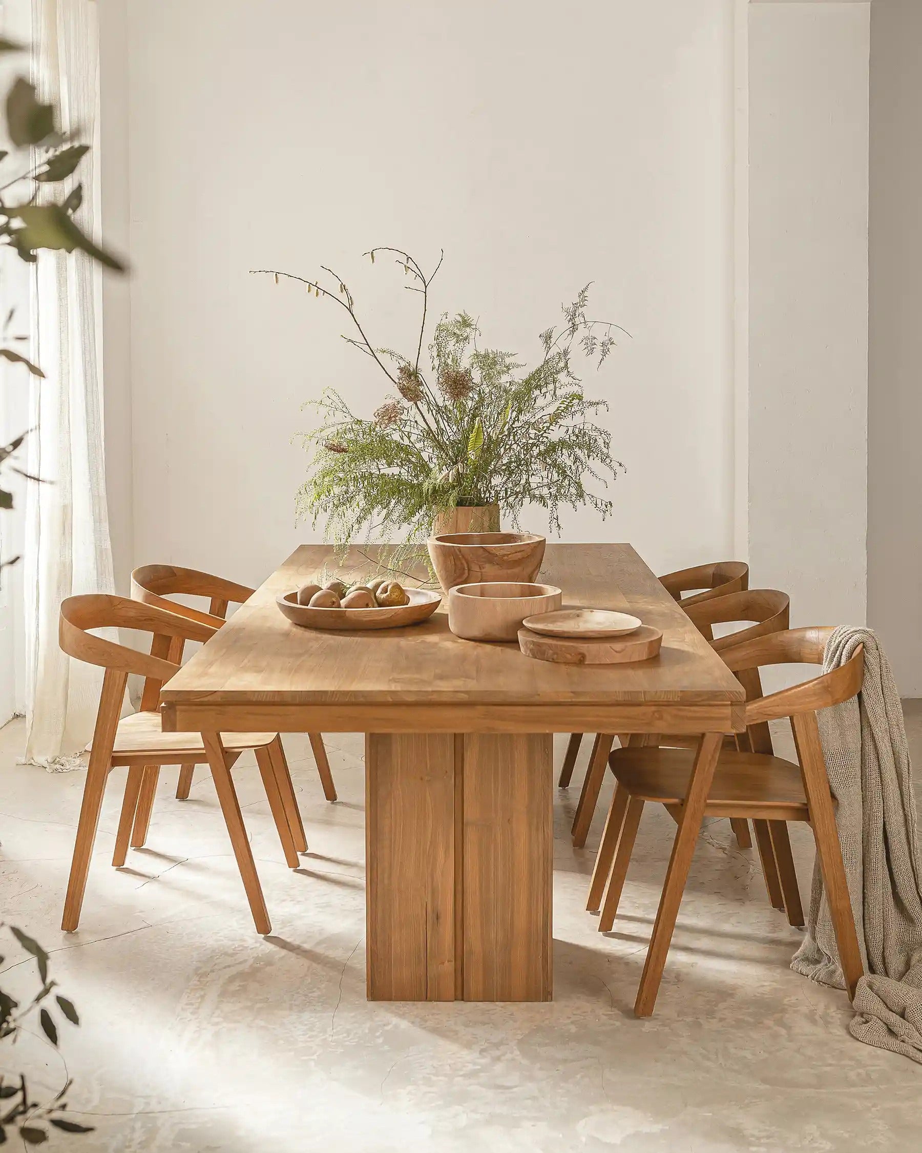 KERBANG Dining table