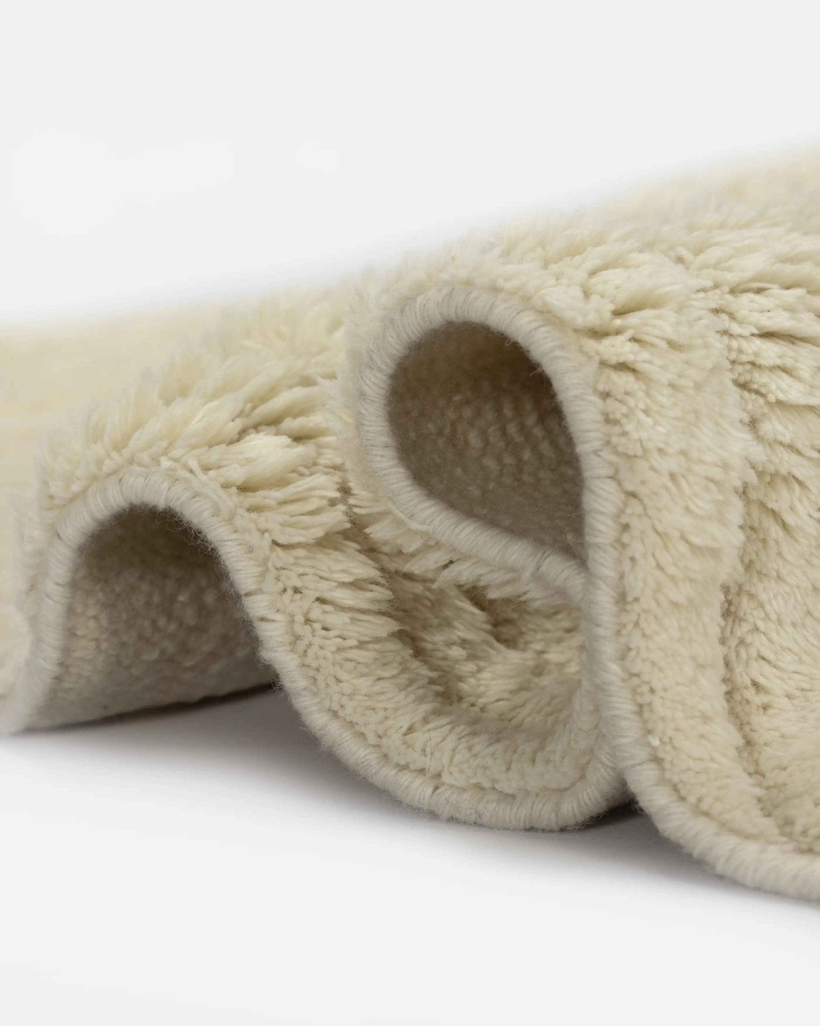 MAINA Rug - 270 x 180 cm - Bambuá
