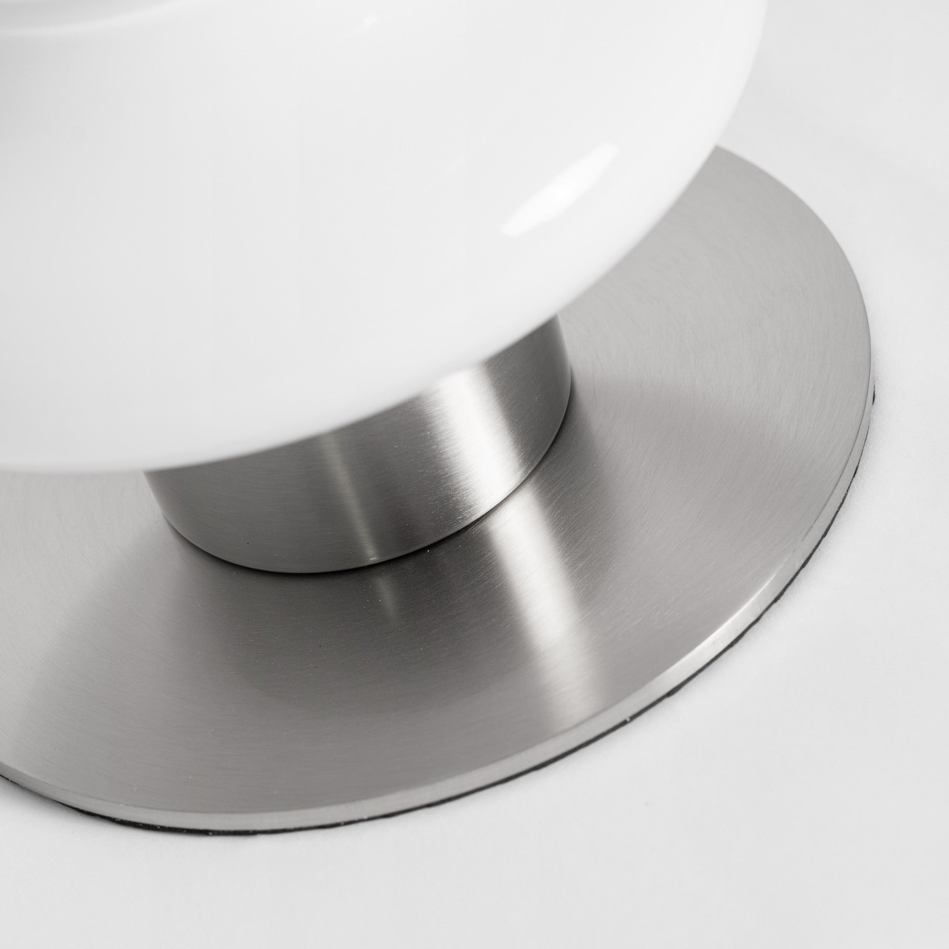 Tiare Table Lamp