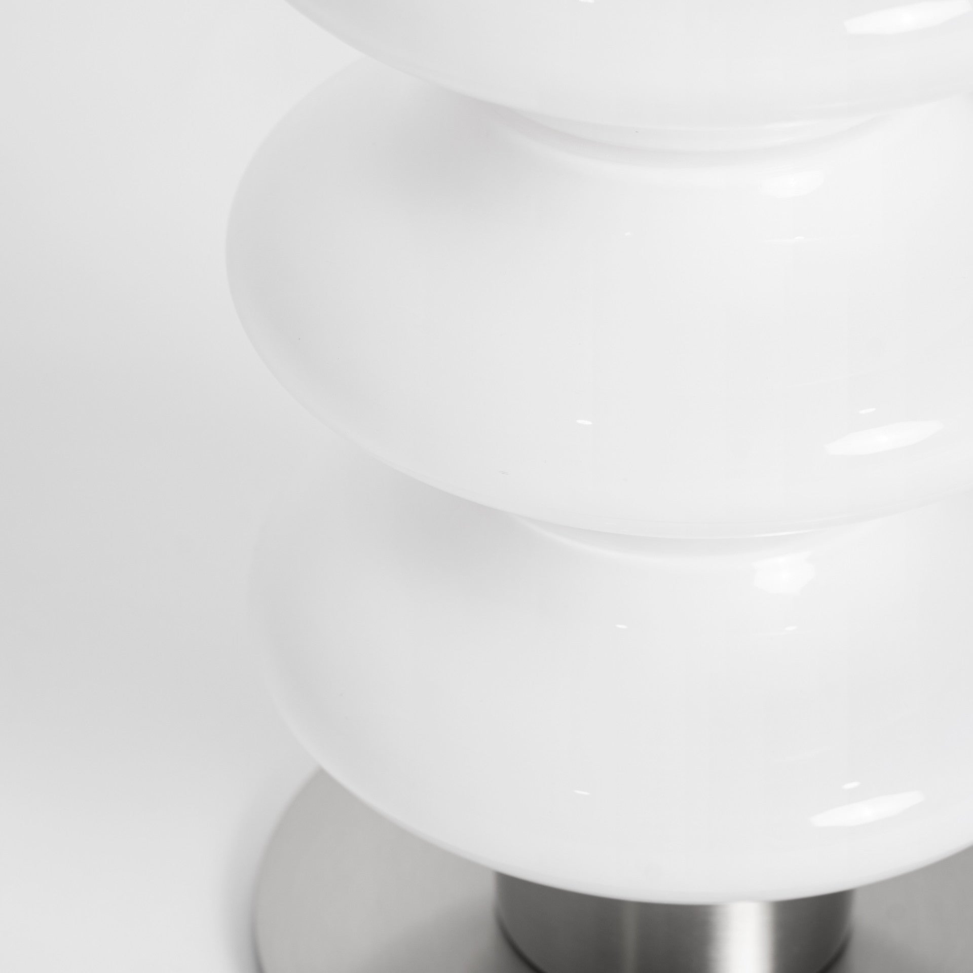 Tiare Table Lamp