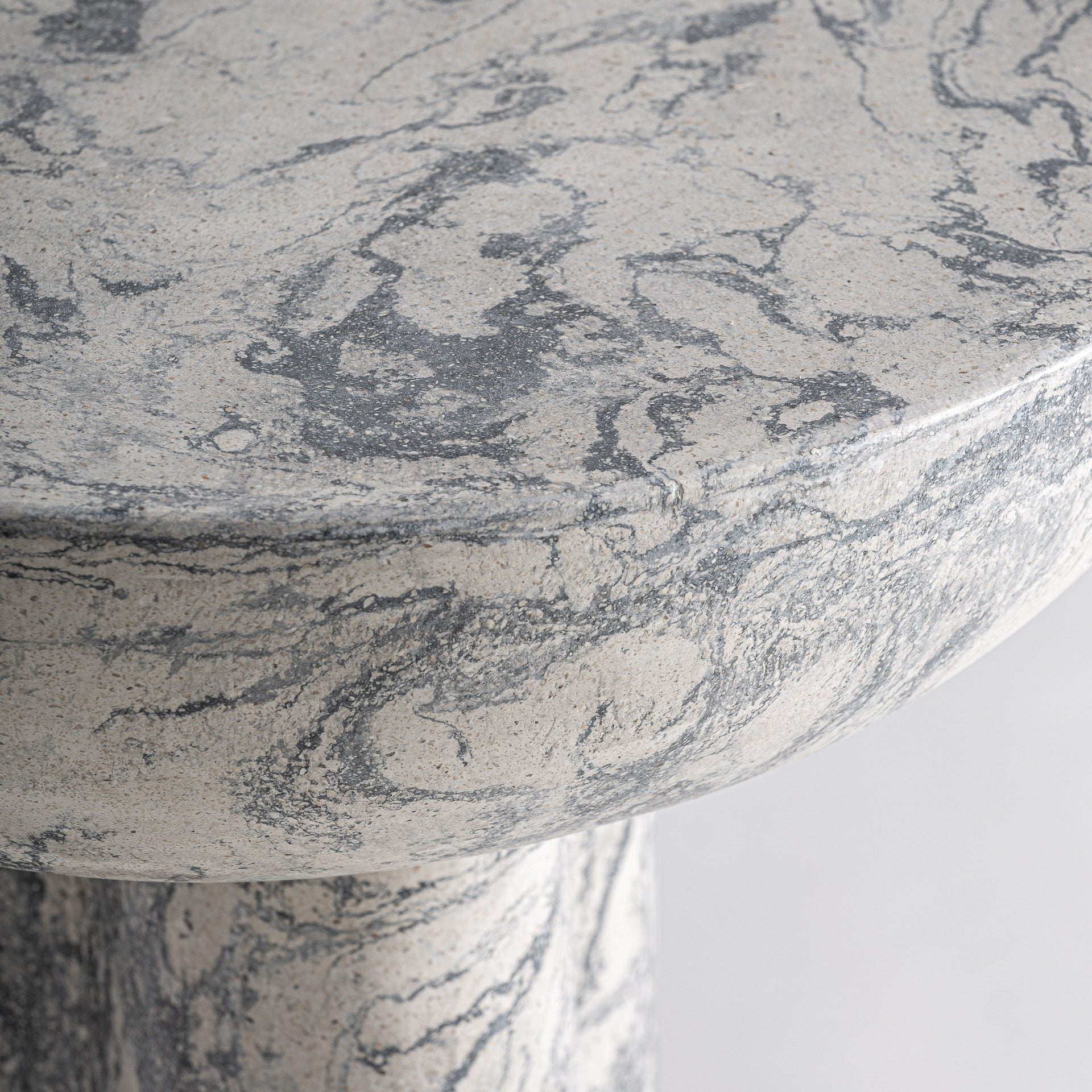 Holtum Side Table