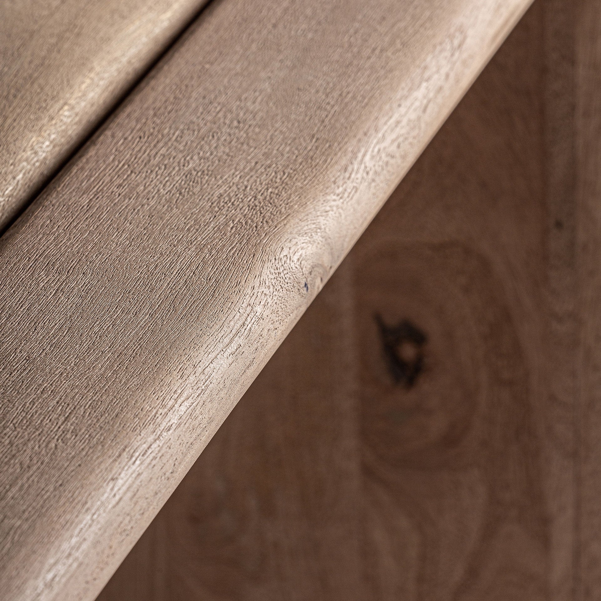 Jacquard Dining Table | Minimalist Mango Wood Design in Light Brown - Bambuá