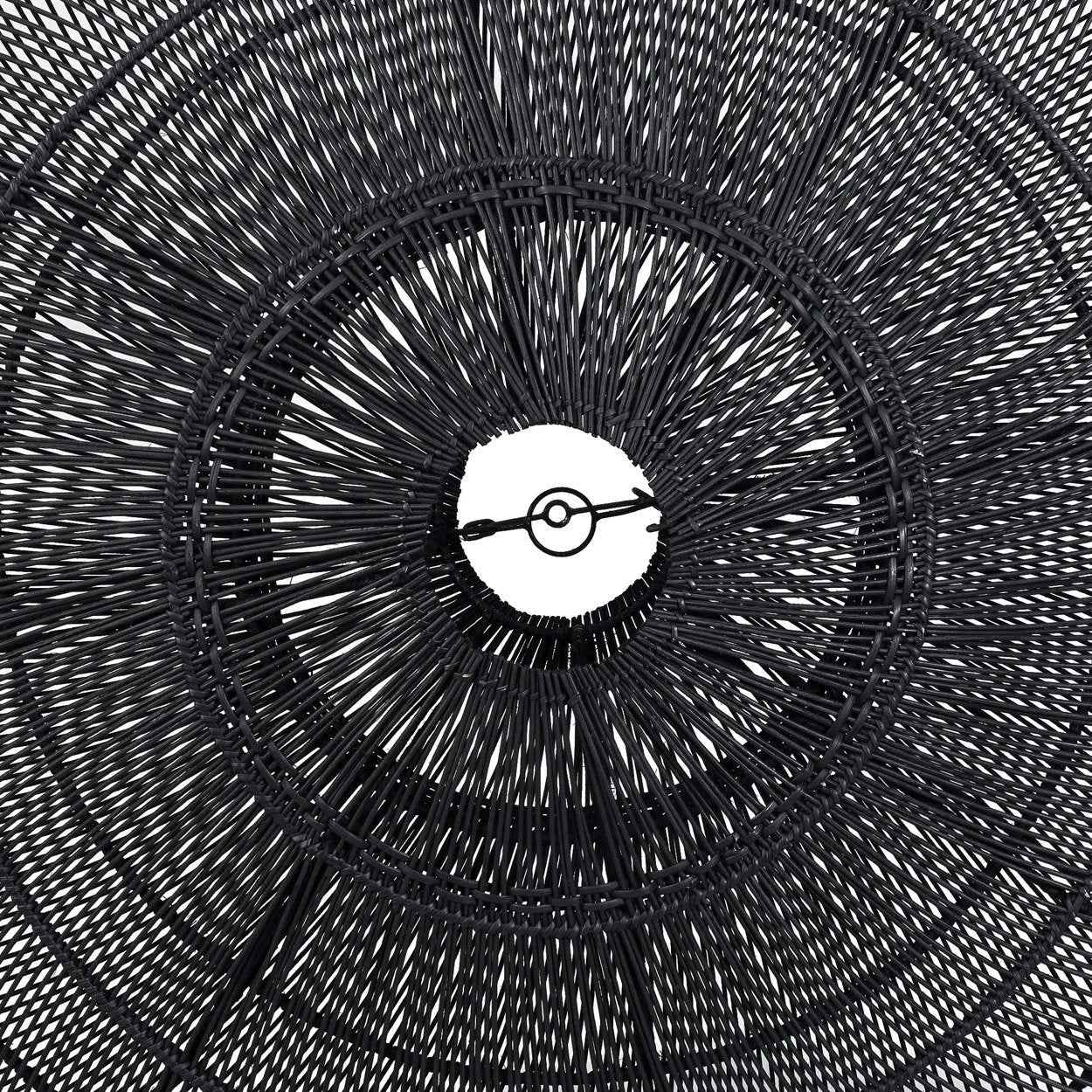 the-macaron-pendant-black-xl