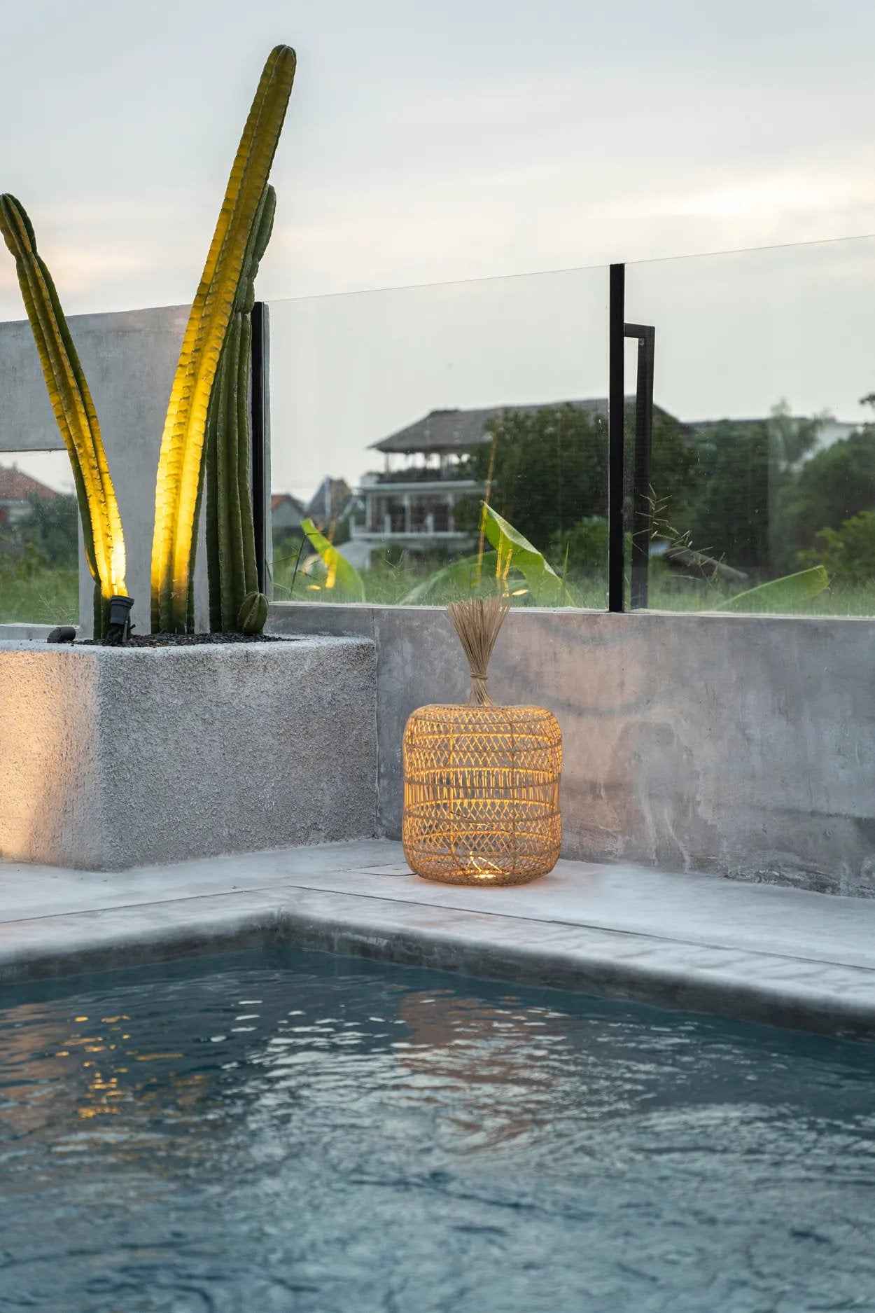 the-dumpling-floor-lamp-pendant-natural-l