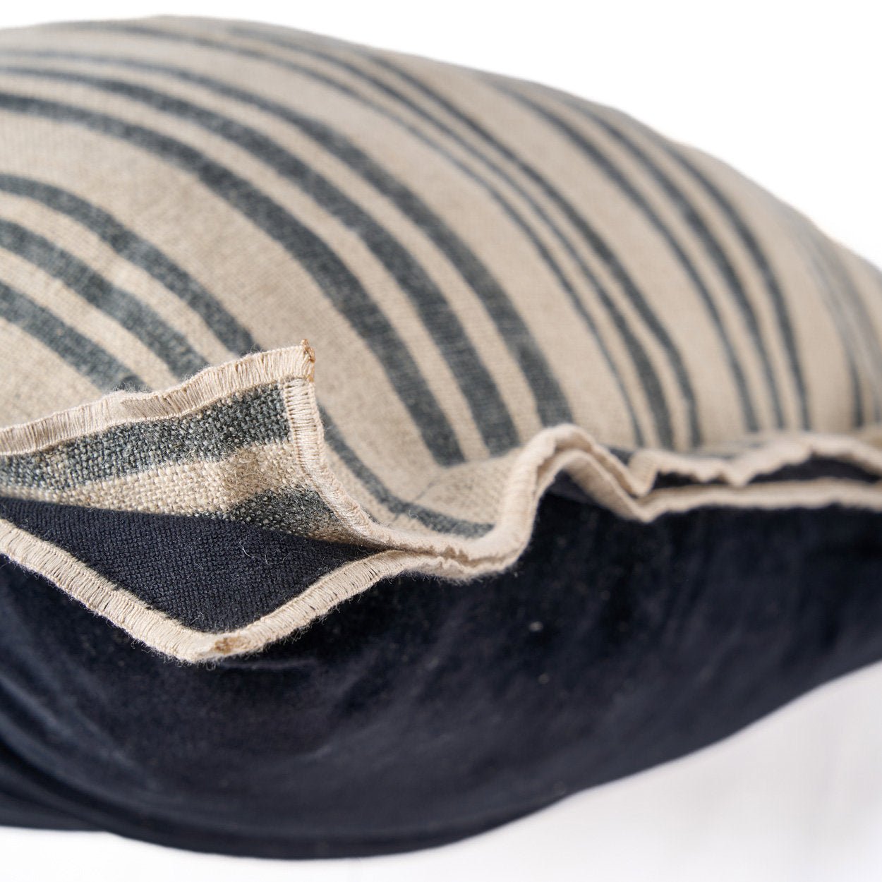 The Nordic Stripe Cushion Cover - Natural Black - 50x50 - Bambuá
