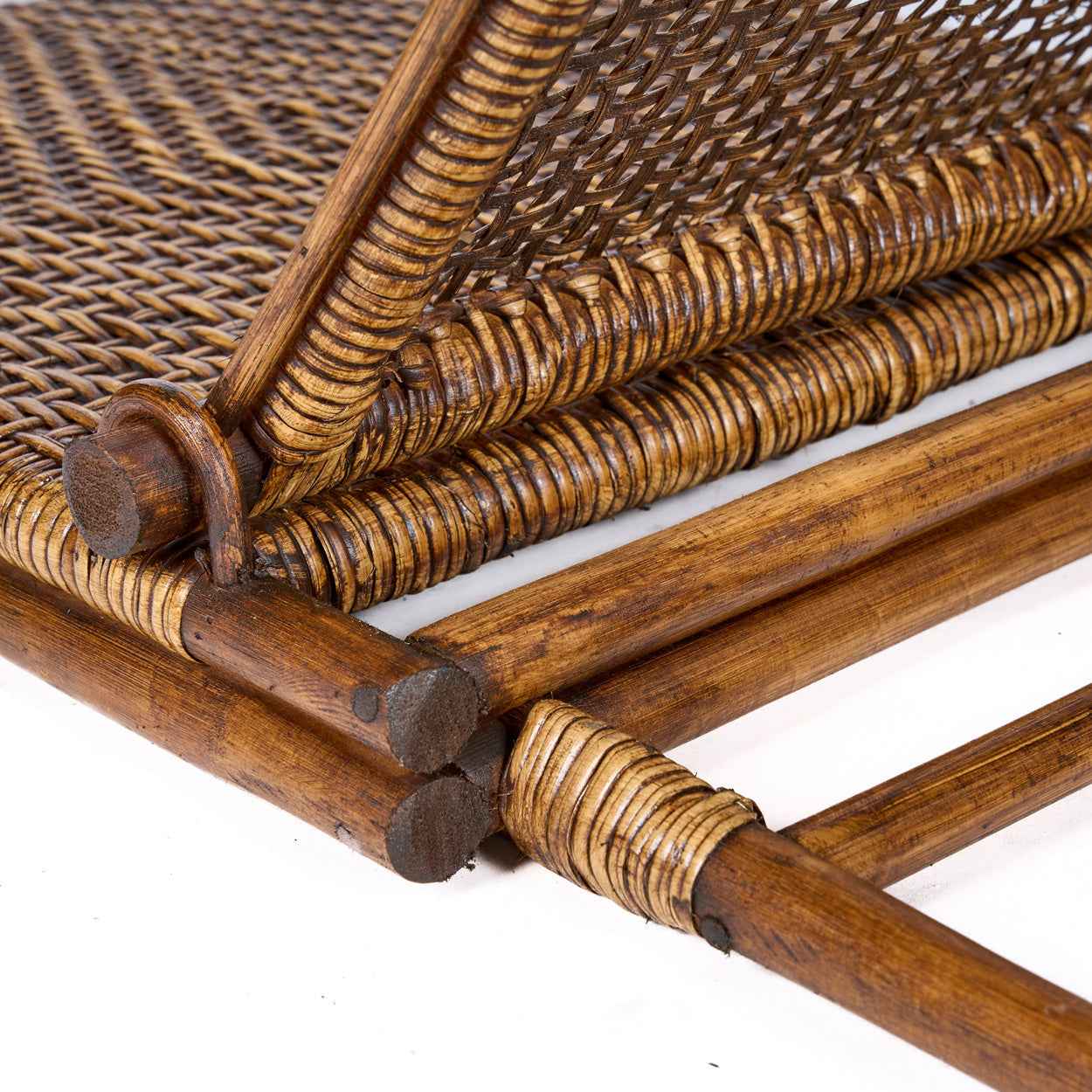 The Rattan Floor Lounger - Dark Walnut - Bambuá